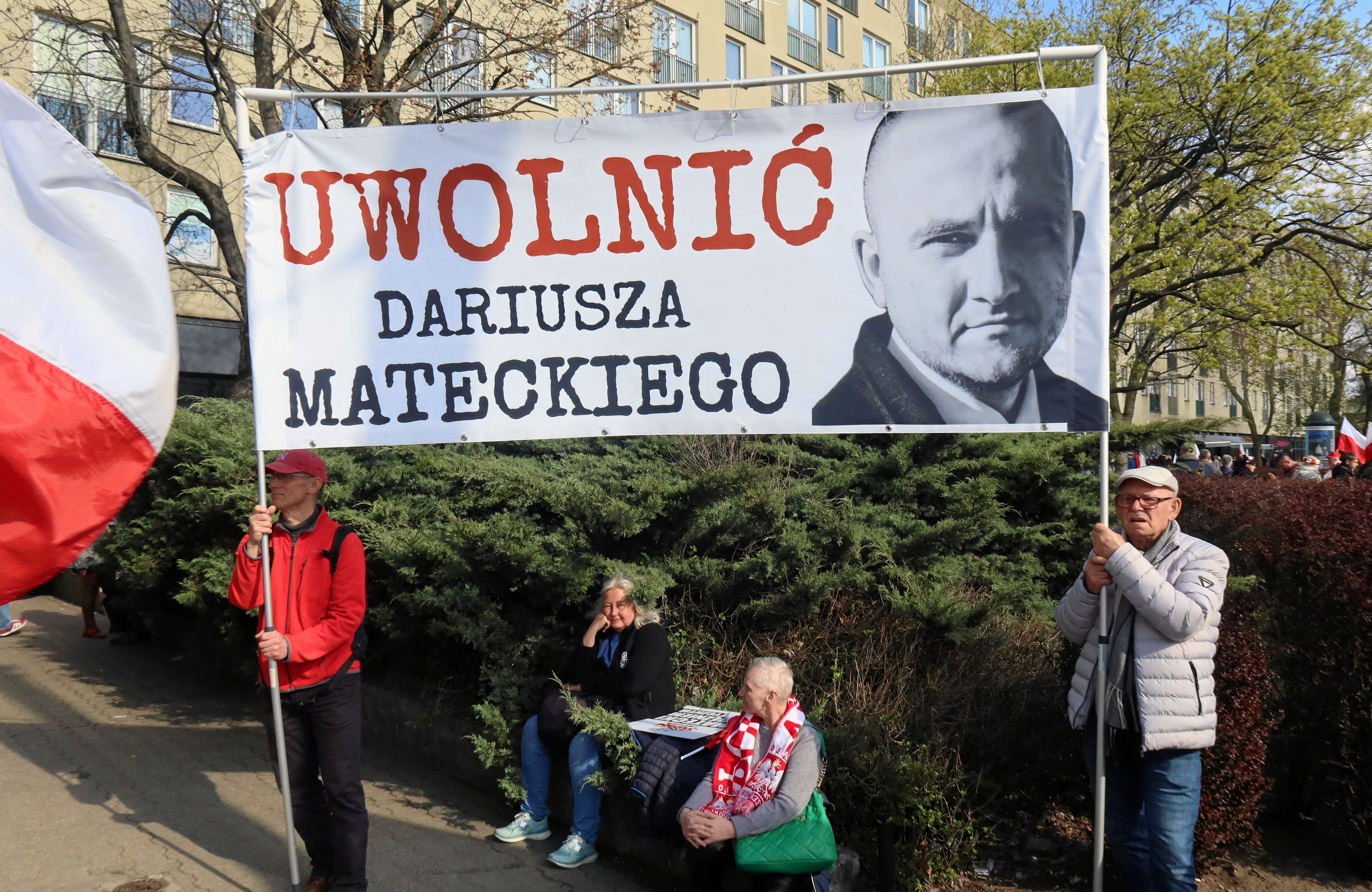 Manifestacja poparcia dla telewizji Republika