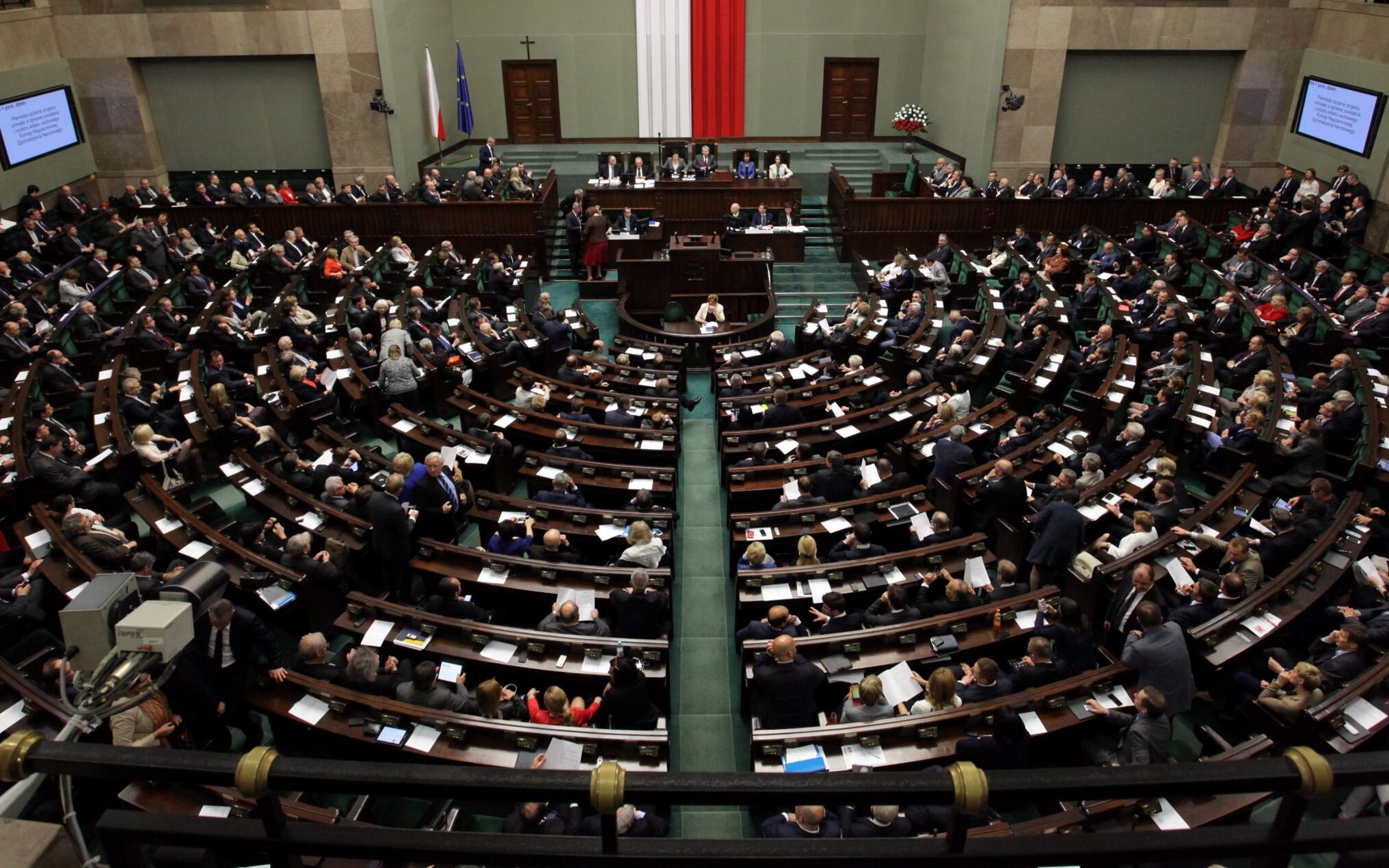 29.05.2014 Warszawa, Sejm . Poslowie i senatorowie podczas Zgromadzenia Narodowego . Zgomadzenie Narodowe ( poslowie i senatorowie )  zebralo sie aby przygotowac regulamin przed wystapieniem prezydenta Bronislawa Komorowskiego przed ZN 4 czerwca .
Fot . Slawomir Kaminski / Agencja Gazeta