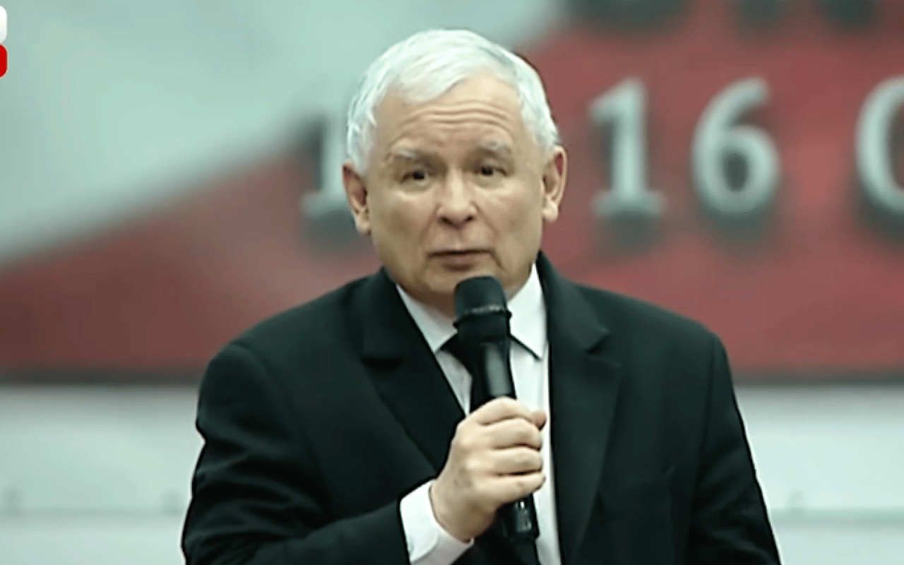 Grafika do artykułu Kaczyński o premierze Bieleckim: „Chciał zlikwidować polską armię”. Mistrz historycznych fantazji
