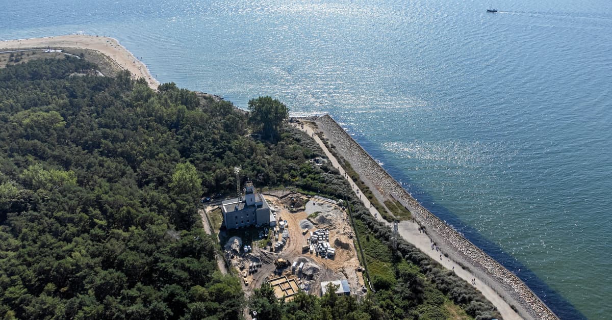 Hel (na razie) uratowany. Budowa hotelu wstrzymana