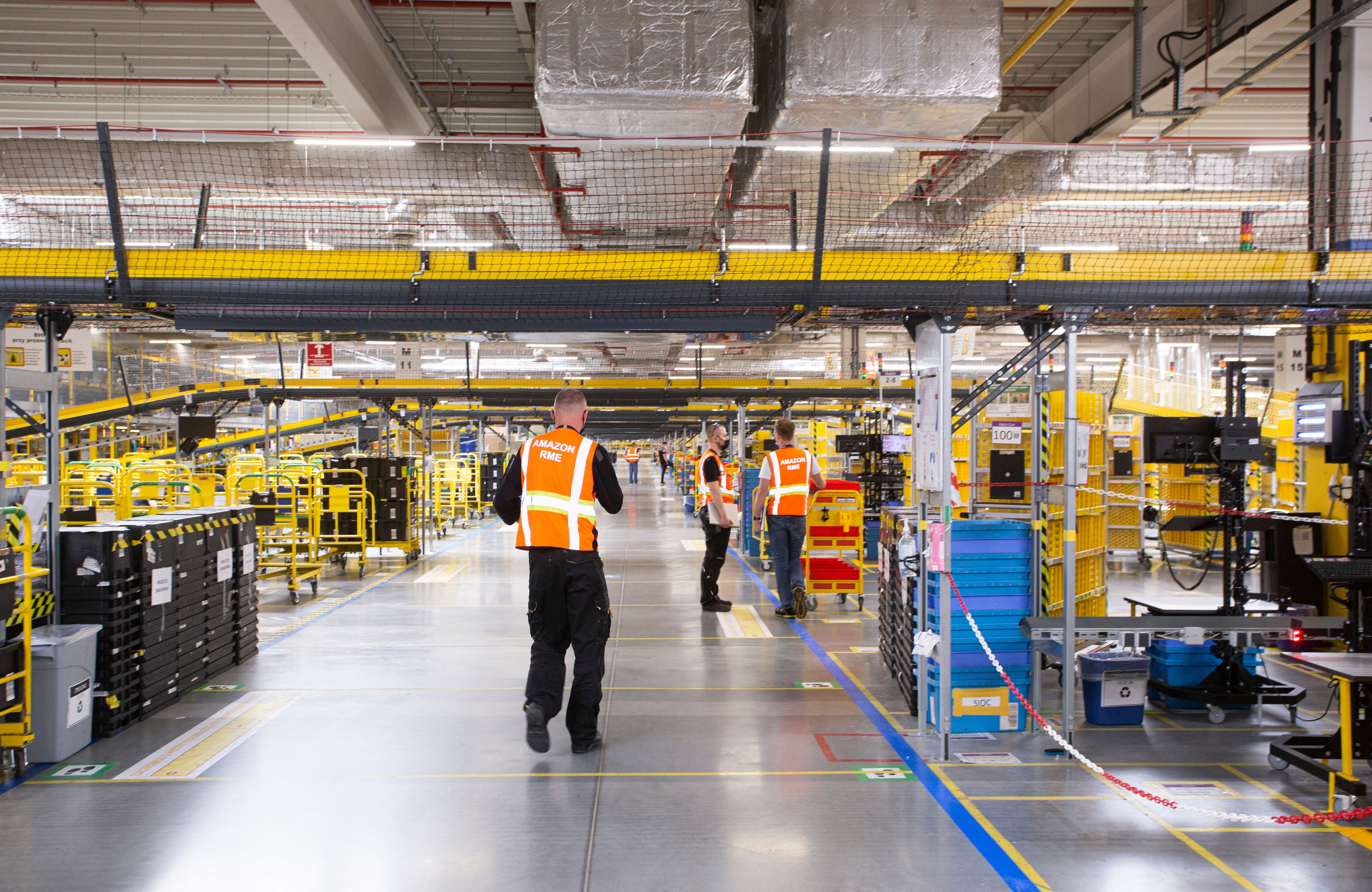 Amazon w Bielanach Wroclawskich