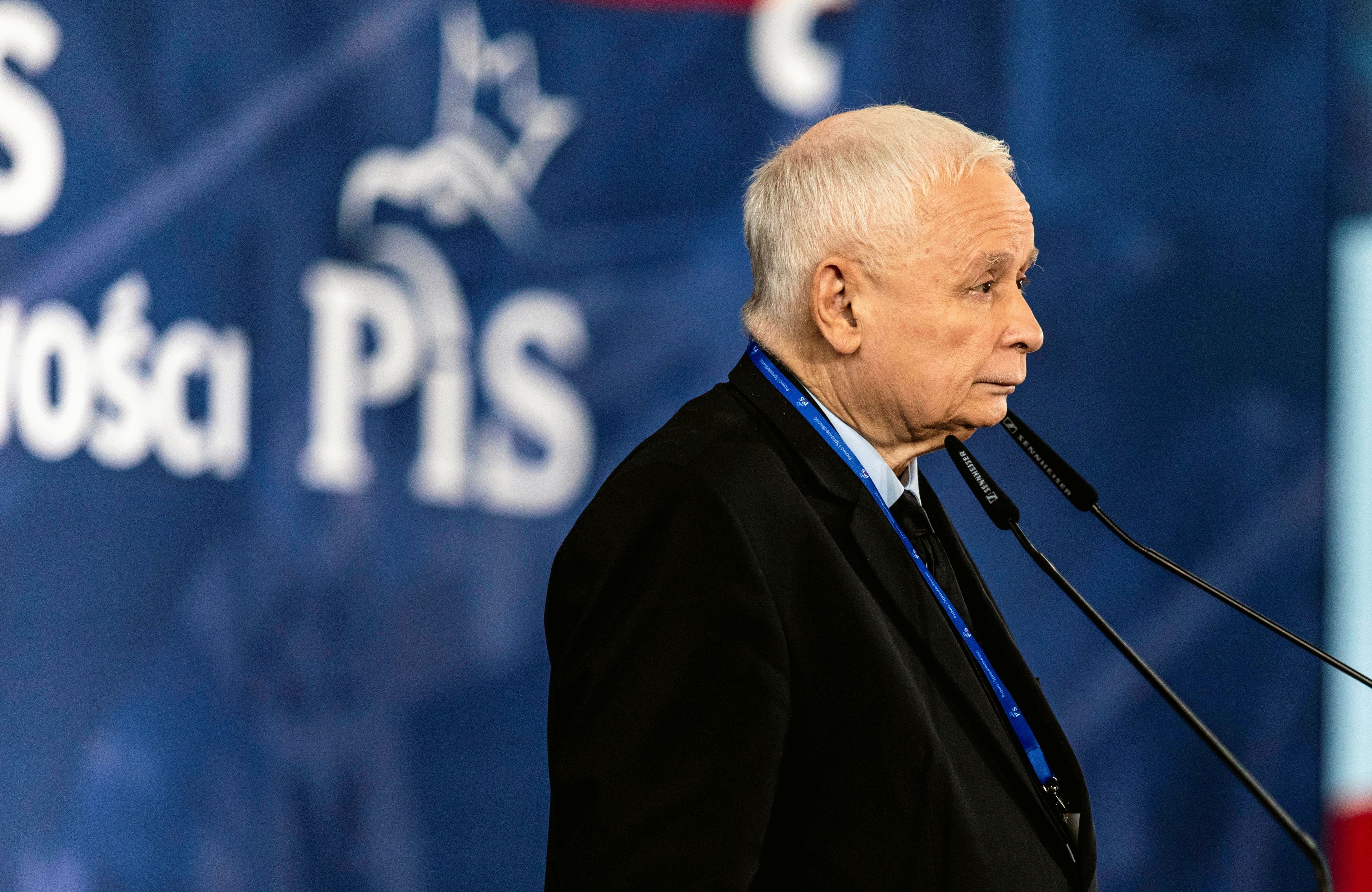 Kaczyński z profilu