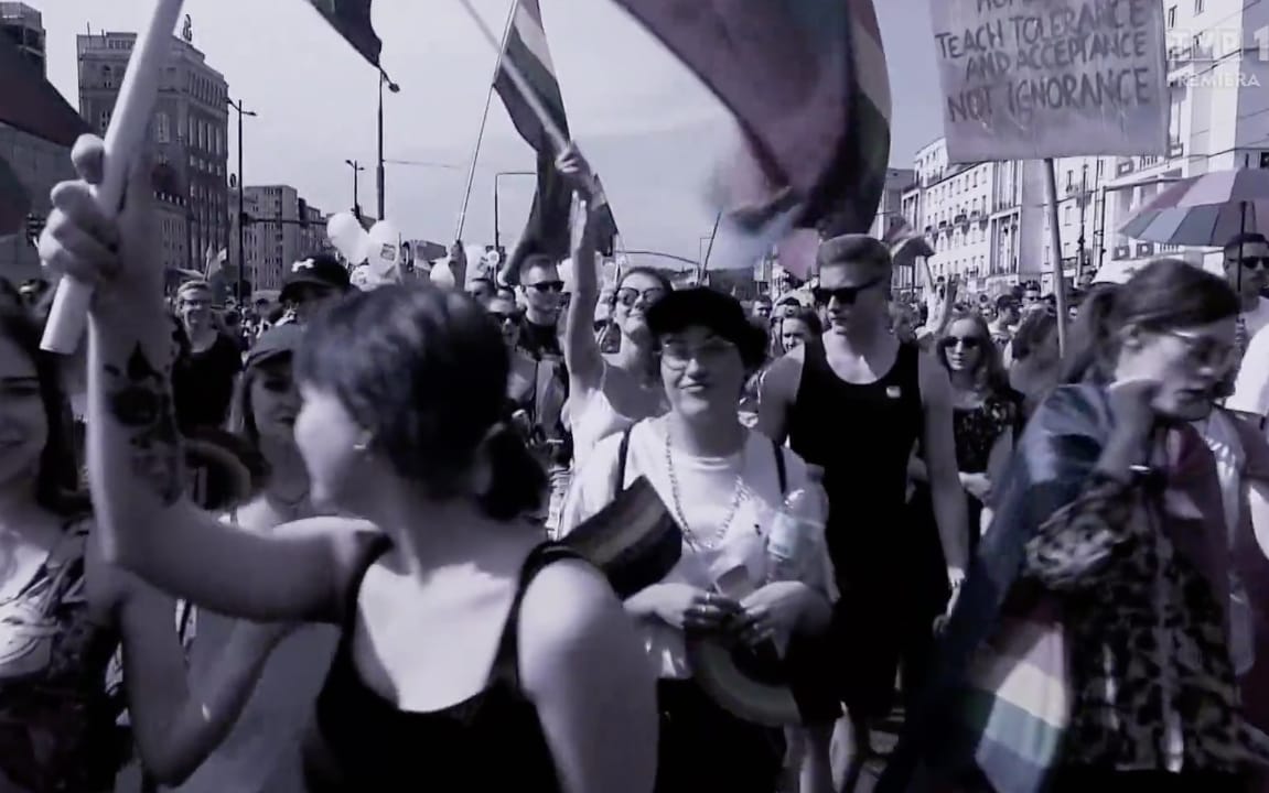 Grafika do artykułu RPO interweniuje ws. filmu "Inwazja". "TVP manipuluje faktami i potęguje nienawiść wobec osób LGBT"