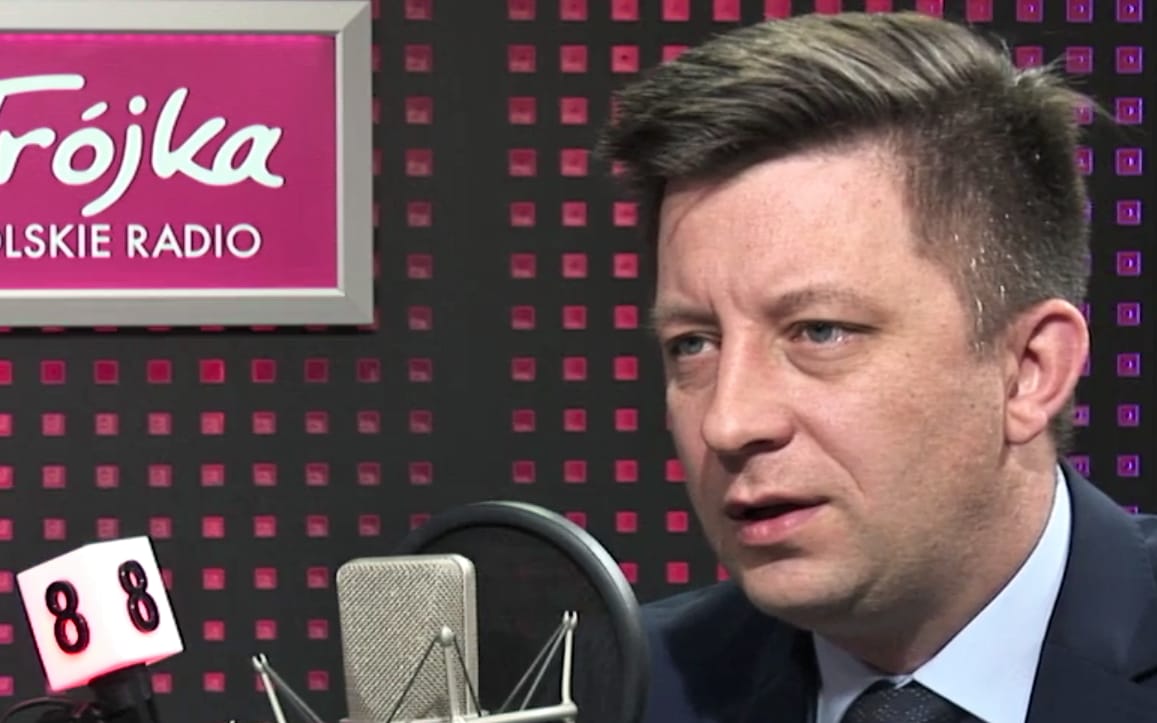 Grafika do artykułu Manipulowanie cenami prądu pod lupą KE. Polityka PiS grozi plajtą mniejszych dostawców