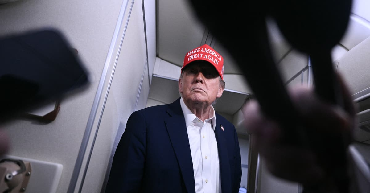 Trump rozczarowany rozmową z Putinem. Grozi sankcjami i obiecuje pomoc Ukrainie