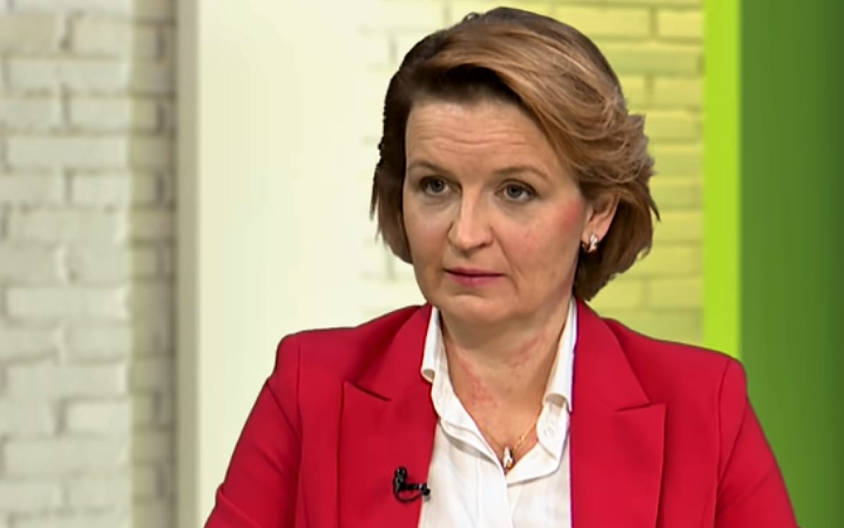 Grafika do artykułu Ideolożka tradycyjnej rodziny pełnomocniczką rządu ds. dzietności. PiS chyba wierzy w bociana