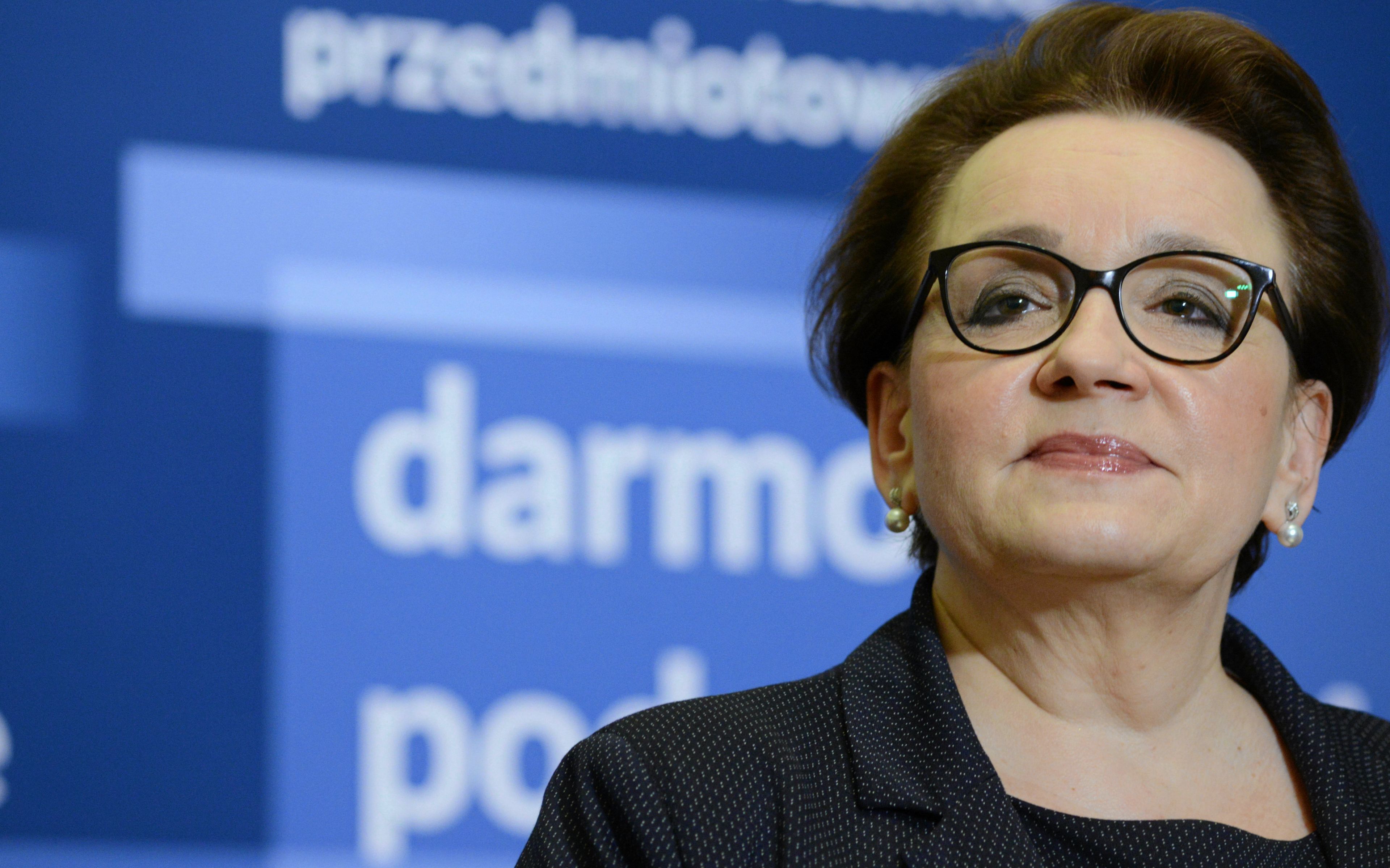 10.04.2019 Warszawa , al. Szucha 25 . Ministerstwo Edukacji Narodowej . Minister Edukacji Narodowej Anna Zalewska , Podsekretarz Stanu w MEN Maciej Kopec , dyrektor CKE dr Marcin Smolik podczas konferencji prasowej na temat trwajacego strajku nauczycieli i pierwszego dnia egzaminu gimnazjalnego , ktory odbyl sie mimo strajku .
Fot. Maciek Jazwiecki / Agencja Gazeta