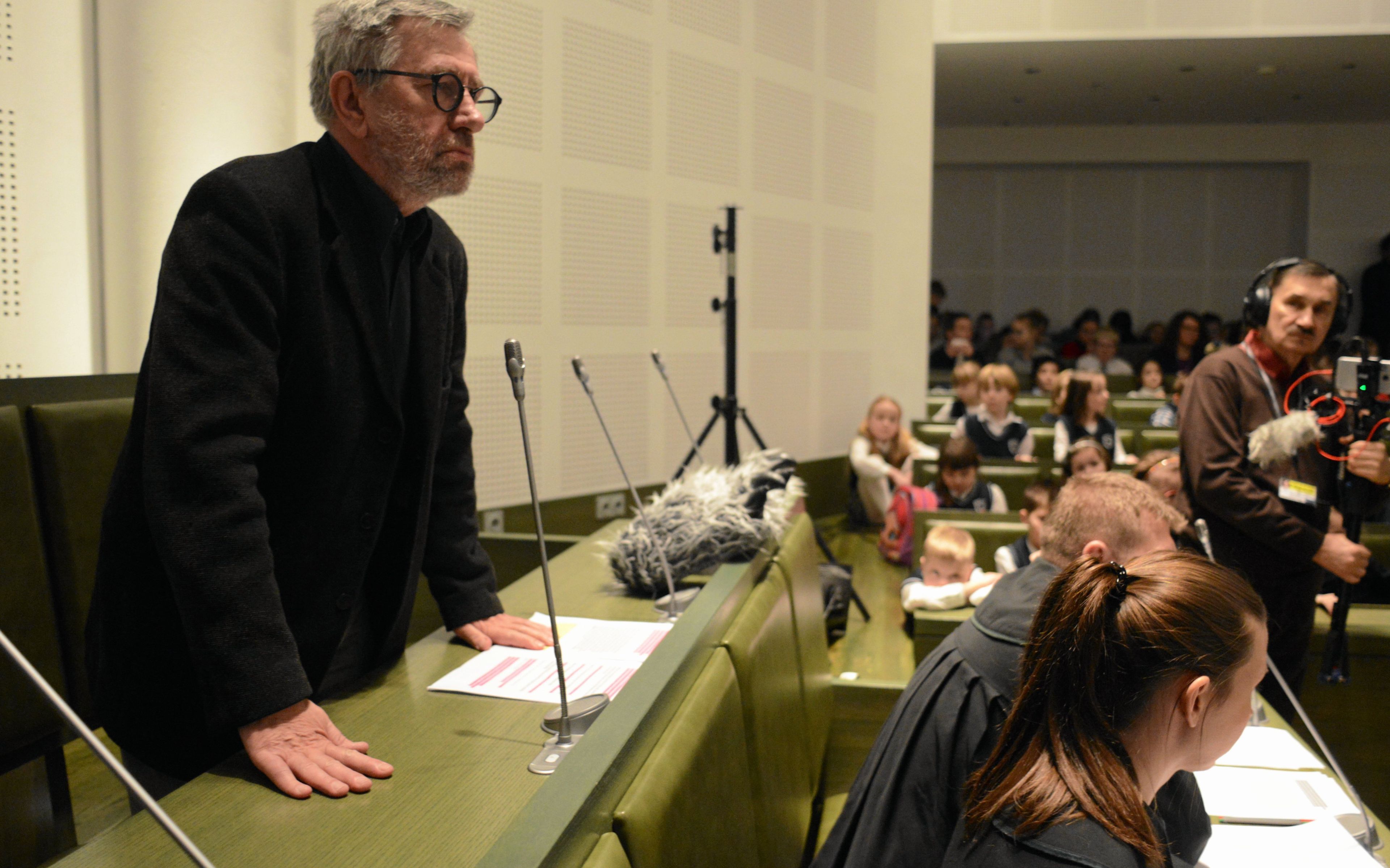 15.03.2019 Warszawa , Sad Najwyzszy . Symulacja rozprawy apelacyjnej na podstawie bajki  Czerwony Kapturek " , zorganizowana z okazji Dnia Edukacji Prawnej . Wilk - aktor Jerzy Radziwilowicz .
Fot. Maciek Jazwiecki / Agencja Gazeta