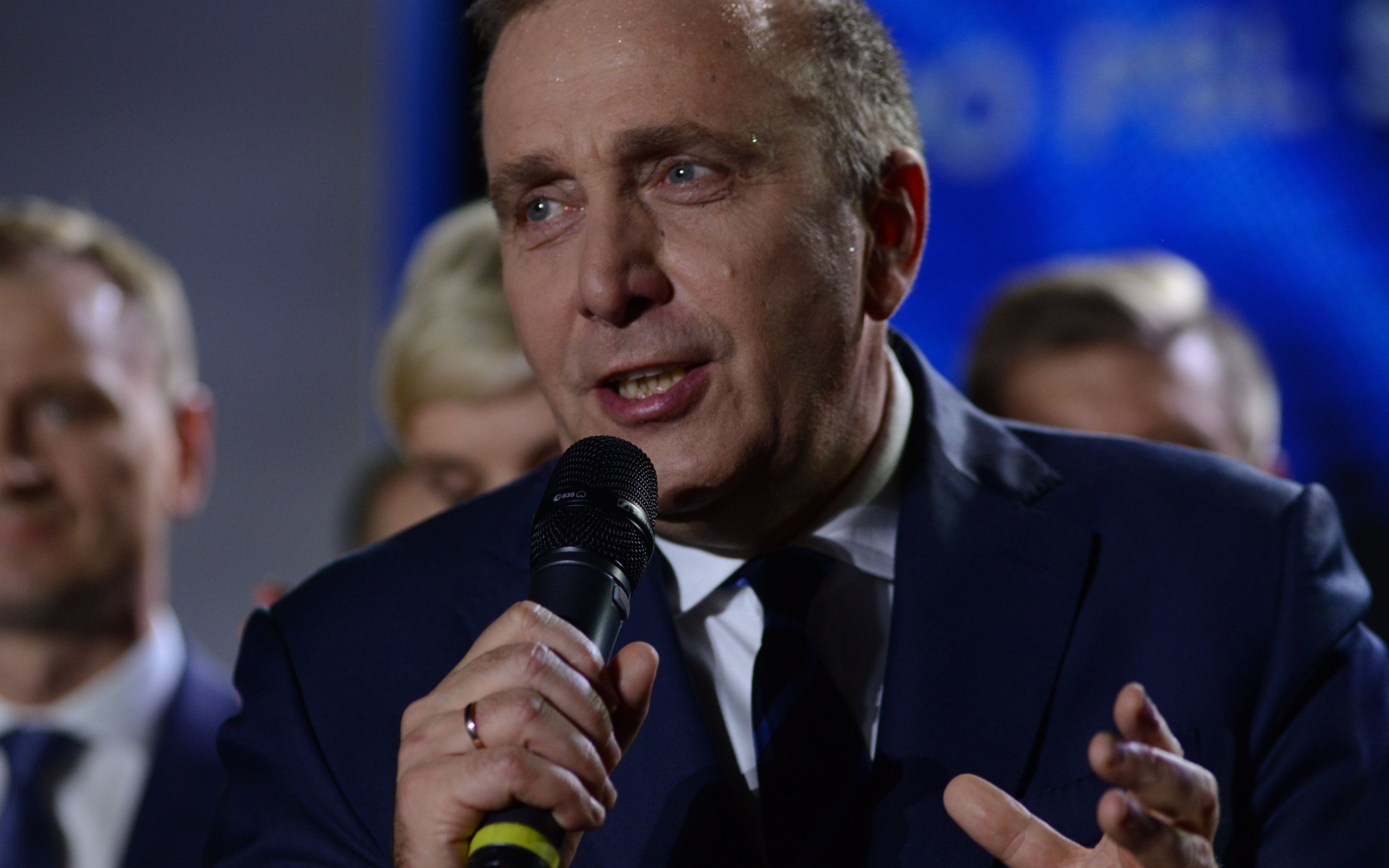 26.05.2019 Warszawa , ulica Foksal 2 . Endorfina Foksal . Wybory do Parlamentu Europejskiego . Od lewej: Slawomir Nitras , Grzegorz Schetyna podczas wieczoru wyborczego Koalicji Europejskiej .
Fot. Maciek Jazwiecki / Agencja Gazeta