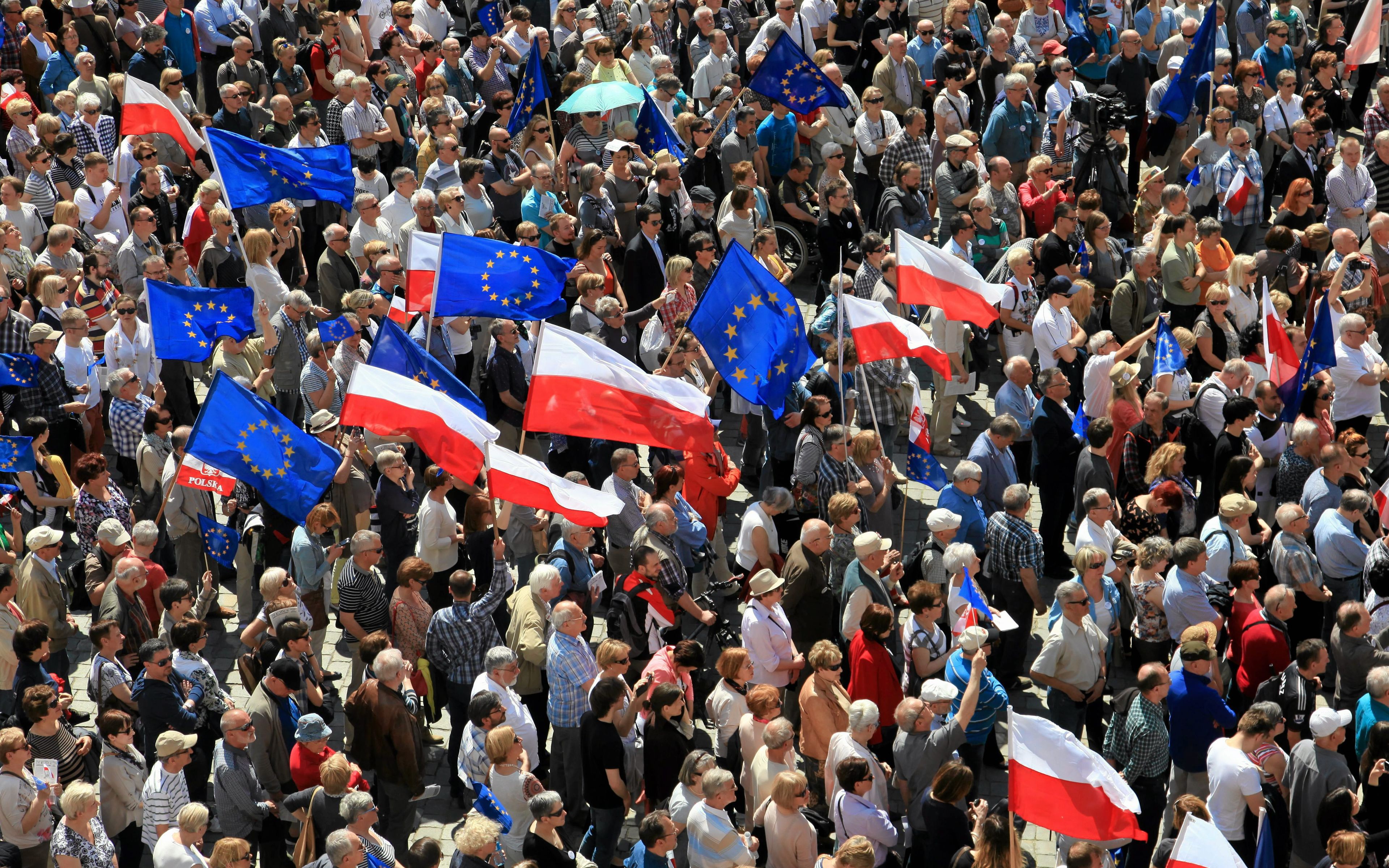 07.05.2016 Wroclaw , Rynek . Demonstracja KOD .
Fot. Mieczyslaw Michalak / Agencja Gazeta