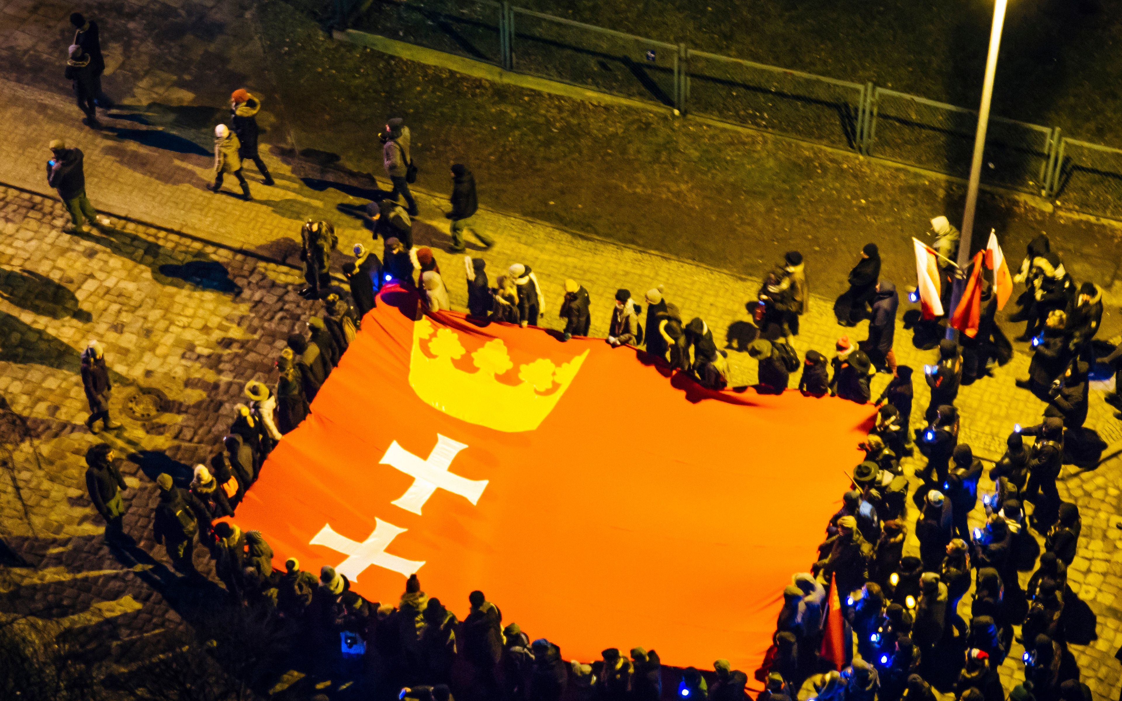 18.01.2019 Gdansk , plac Solidarnosci .  Europejskie Centrum Solidarnosci . Uroczystosci pogrzebowe prezydenta Gdanska Pawla Adamowicza . Kondukt zalobny . 
Fot. Renata Dabrowska / Agencja Gazeta