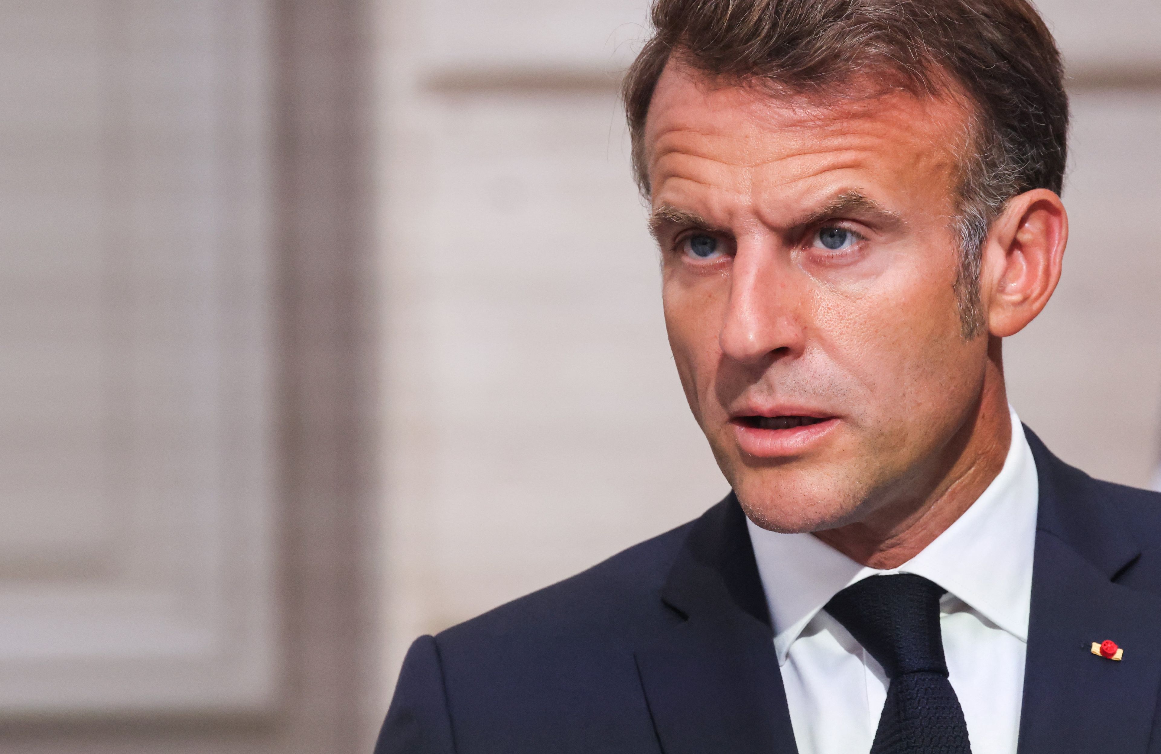 Prezydent Francji Emmanuel Macron podczas konferencji prasowej po szczycie Koalicji Chętnych w Pałacu Elizejskim w Paryżu, 4 września 2025 r.