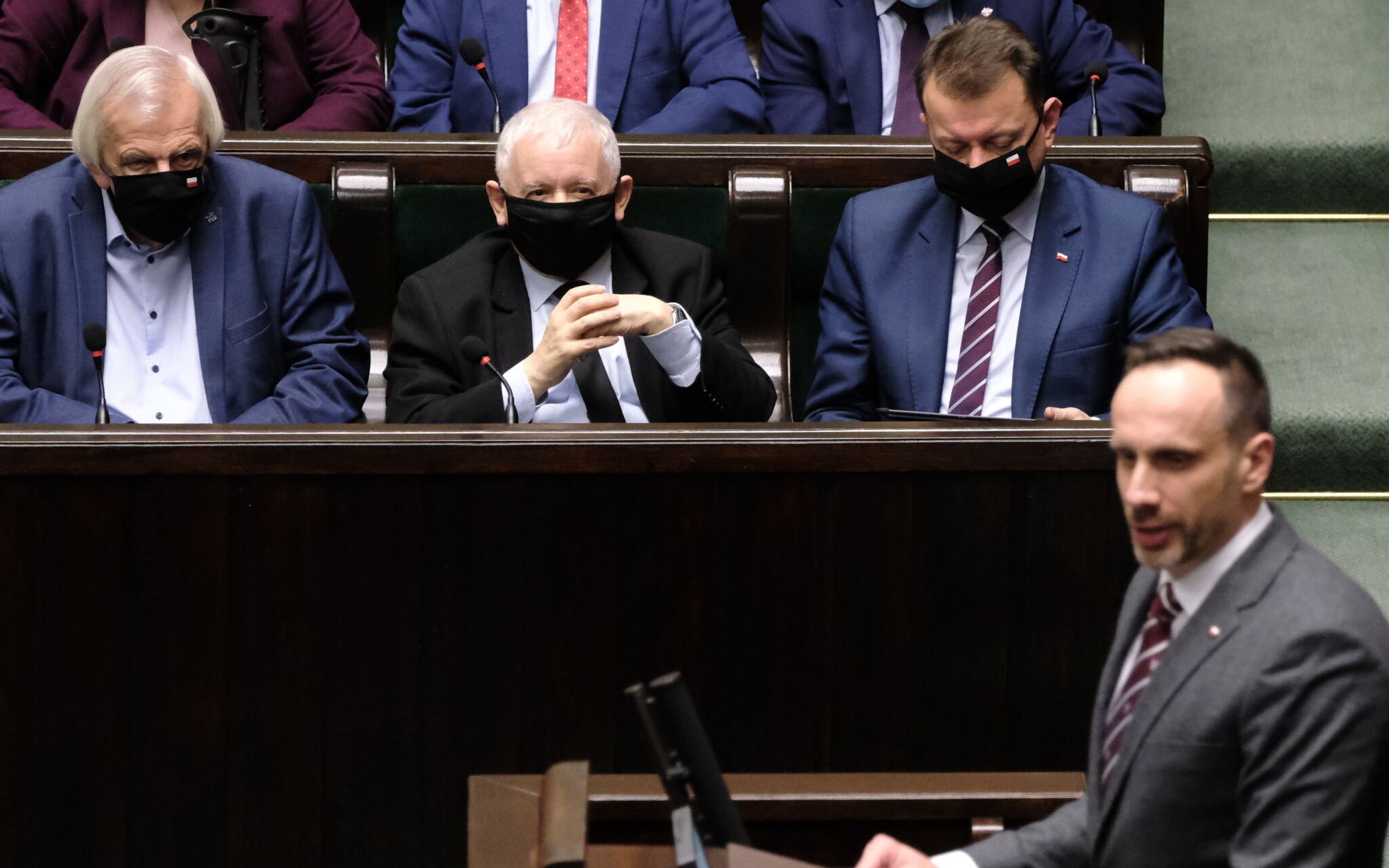 09.12.2021 Warszawa , ul  Wiejska , Sejm . Od lewej : wicemarszalek Sejmu RP Ryszard Terlecki , Prezes PiS, wicepremier Jaroslaw Kaczynski , minister obrony narodowej Mariusz Blaszczak , przemawia posel PiS Janusz Kowalski podczas 43. posiedzenia Sejmu IX kadencji .
Fot. Slawomir Kaminski / Agencja Wyborcza.pl