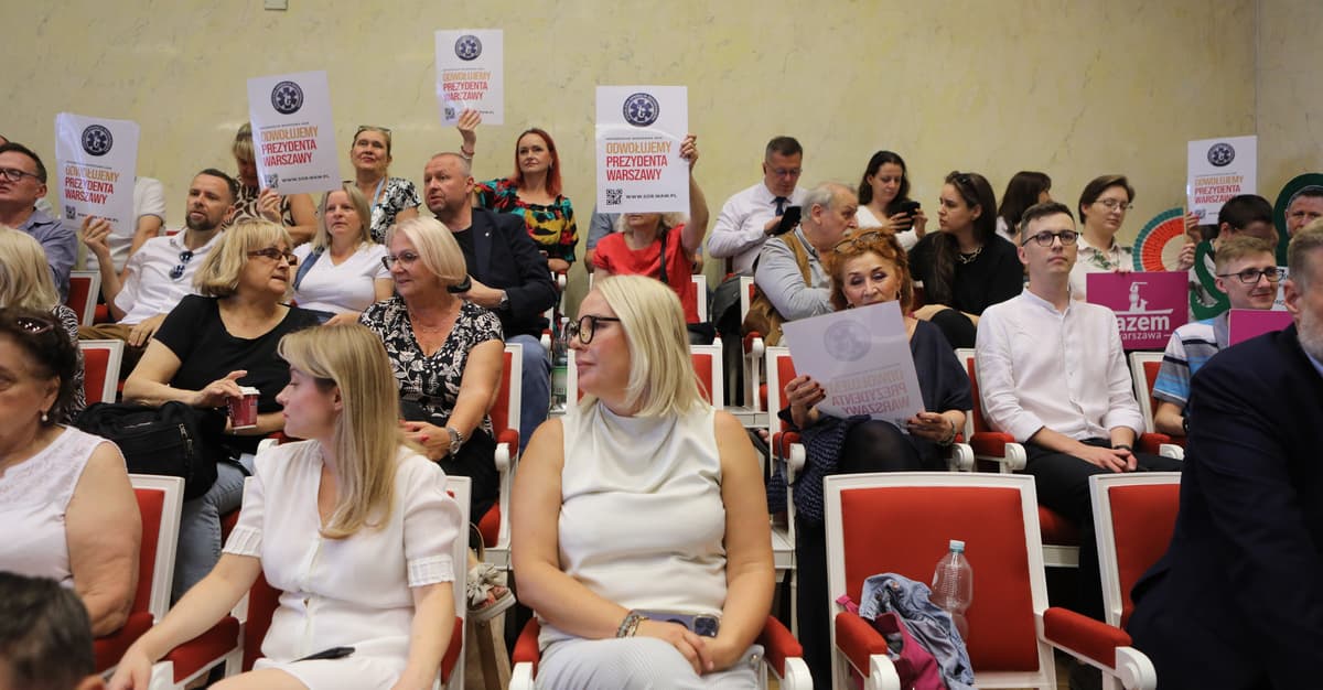 Odwołać Trzaskowskiego, czyli TAKdlaCPK próbuje przeprowadzić lokalne referendum w Warszawie