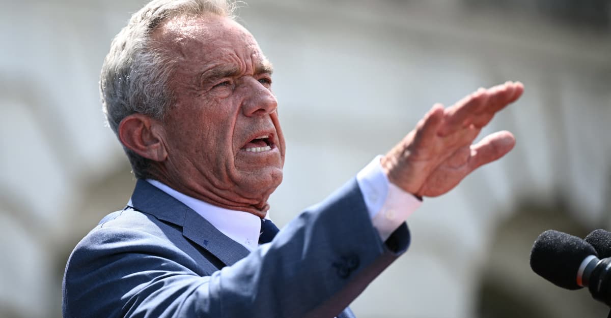 Robert F. Kennedy Jr. na wojnie ze szczepionkami. Kolejny blamaż amerykańskiego urzędnika