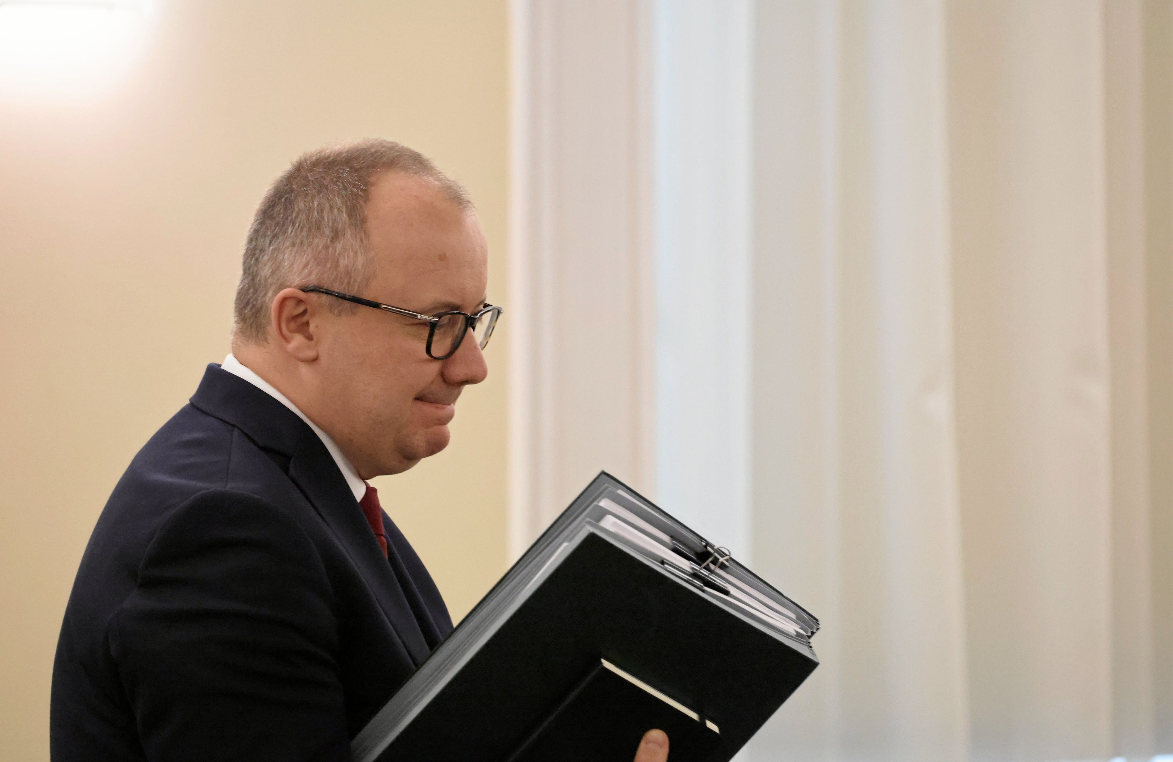 Adam Bodnar wchodzi na posiedzenie rządu, 18.03.2025 r.