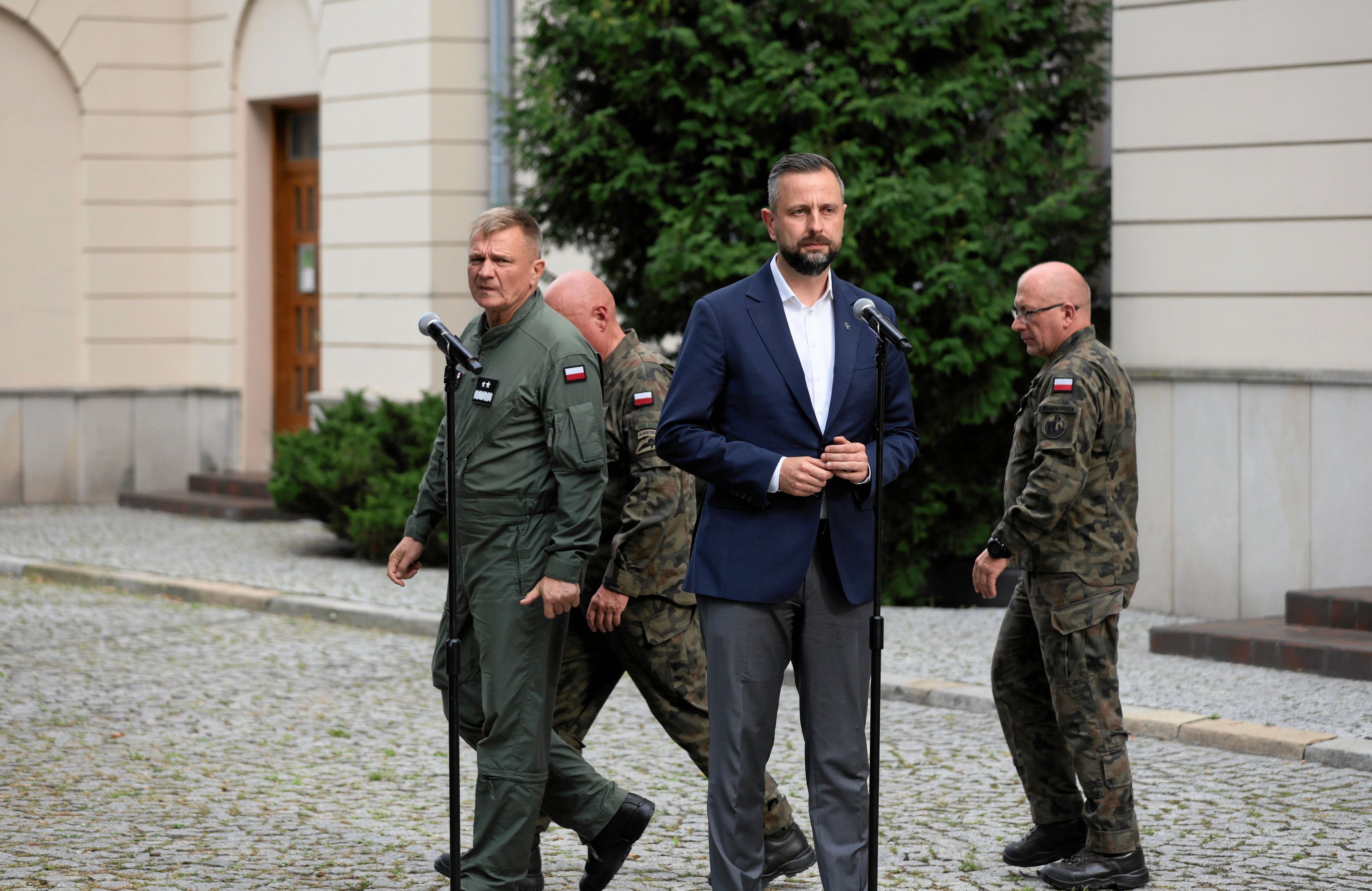 Konferencja ministra obrony