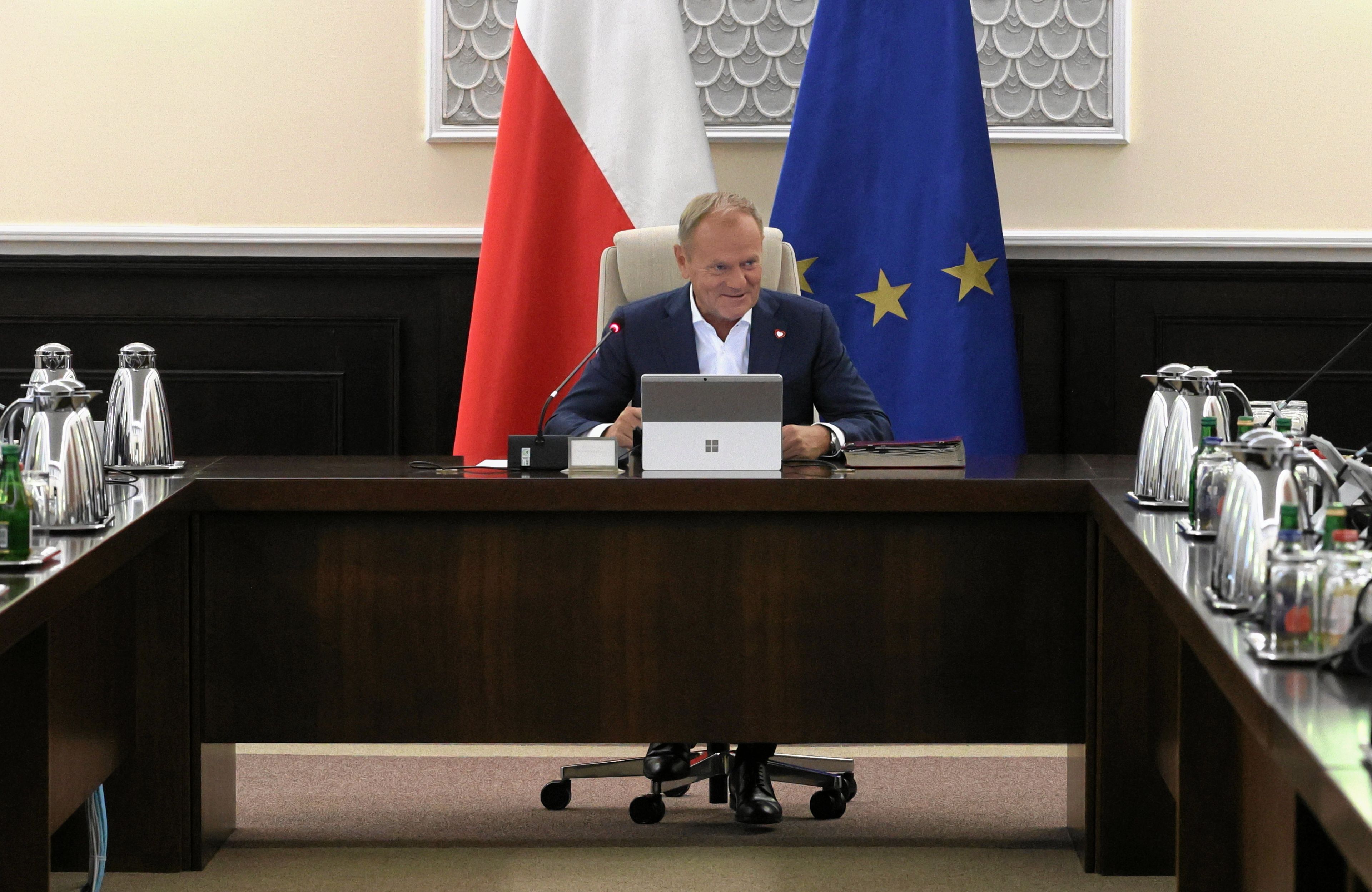 Nadzwyczajne posiedzenie rzadu poswiecone ustawie budzetowej