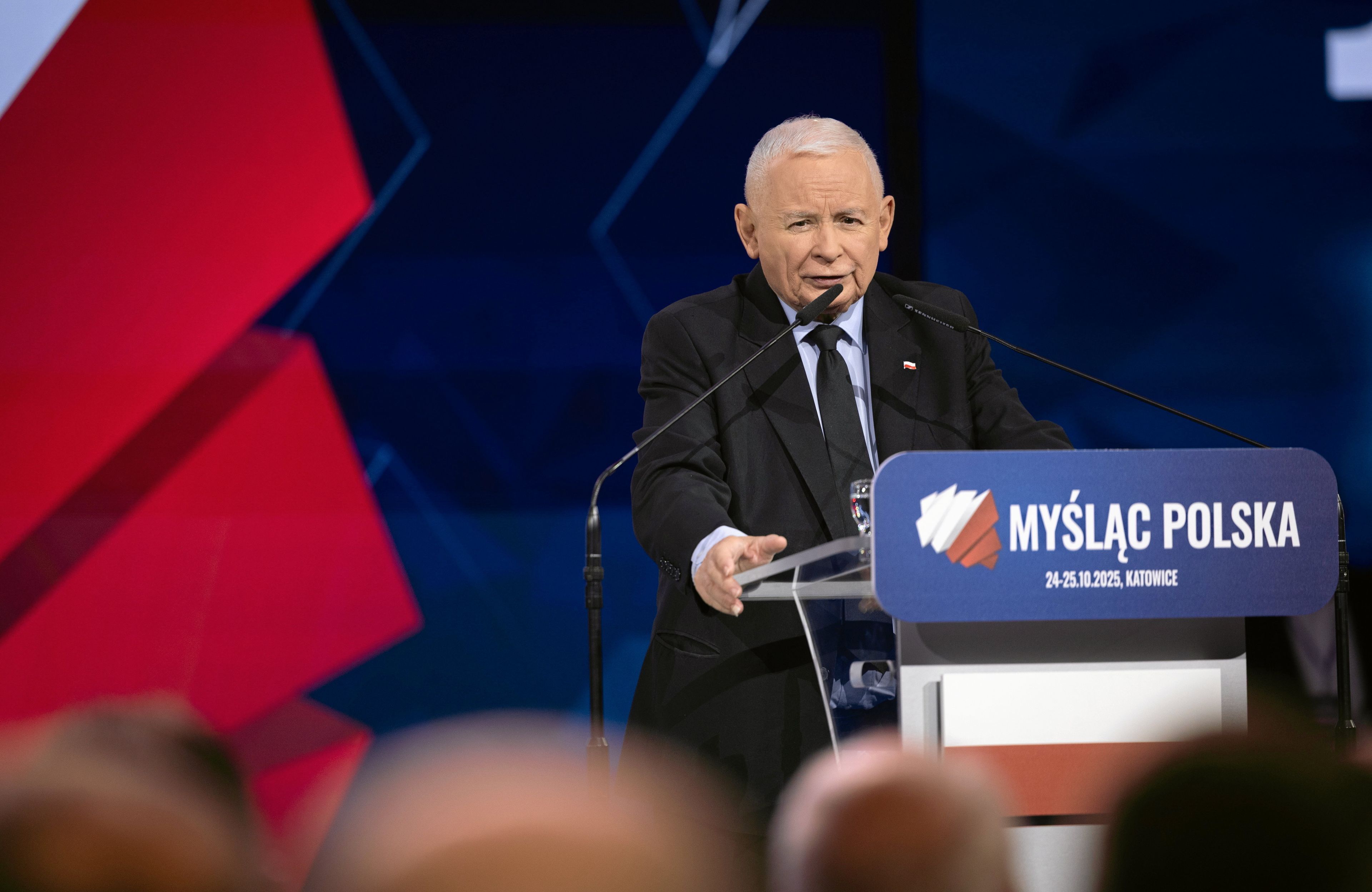 Prezes PiS Jarosław Kaczyński podczas konwencji programowej Prawa i Sprawiedliwości „Myśląc: Polska”. Katowice, 24.10.2025.