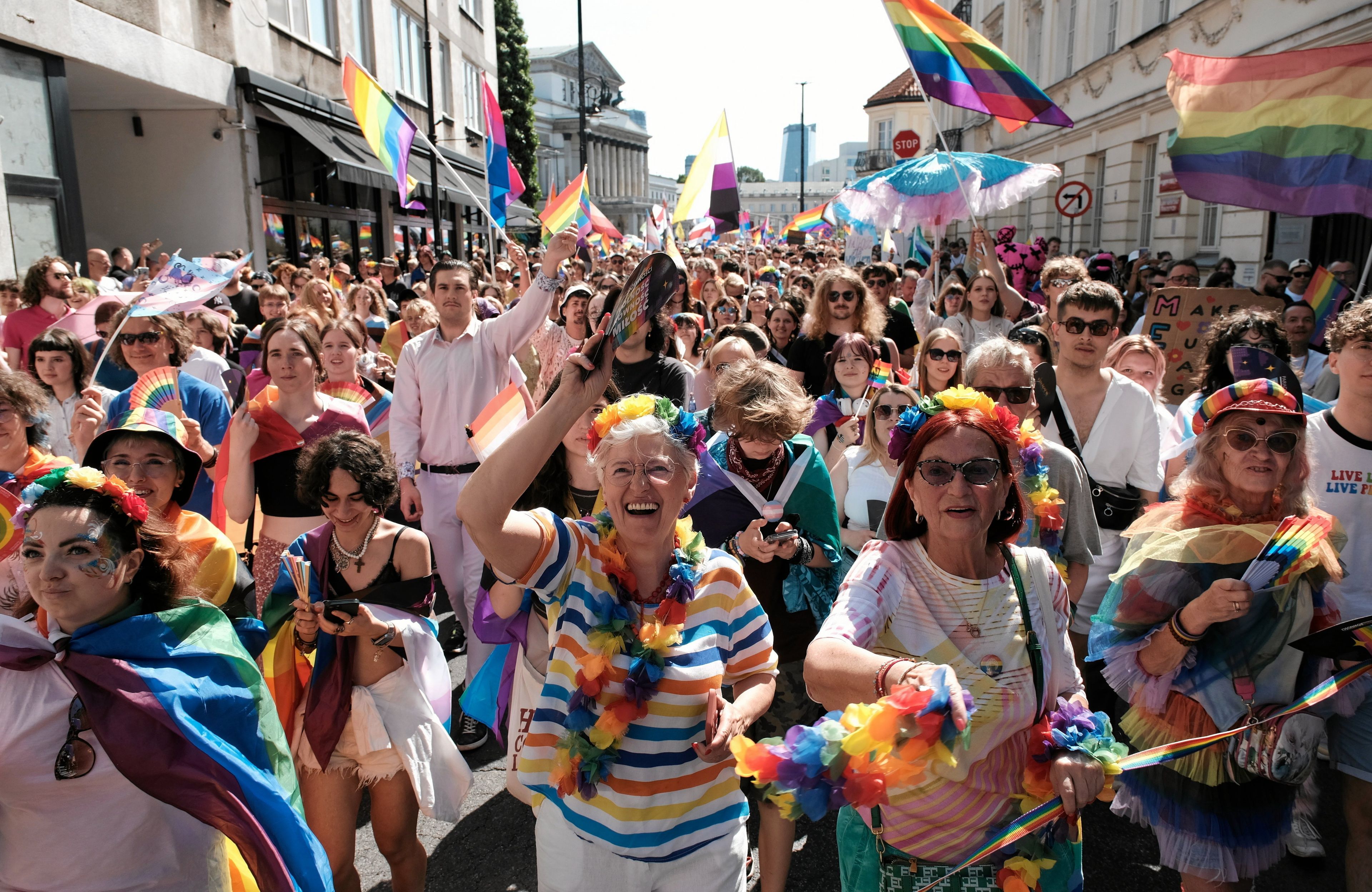 Parada Równosci – „ Odpowiedzia jest milosc ”