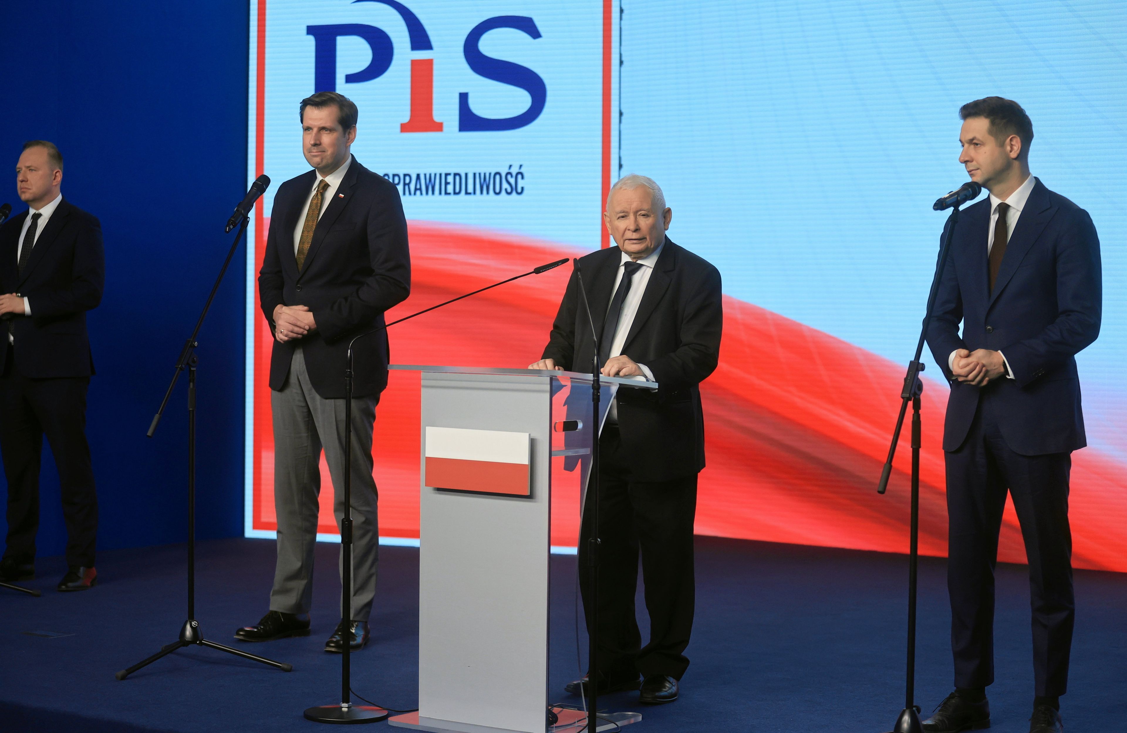 Konferencja PiS z udzialem Jaroslawa Kaczynskiego Patryka Jakiego i Tomasza Bochenskiego