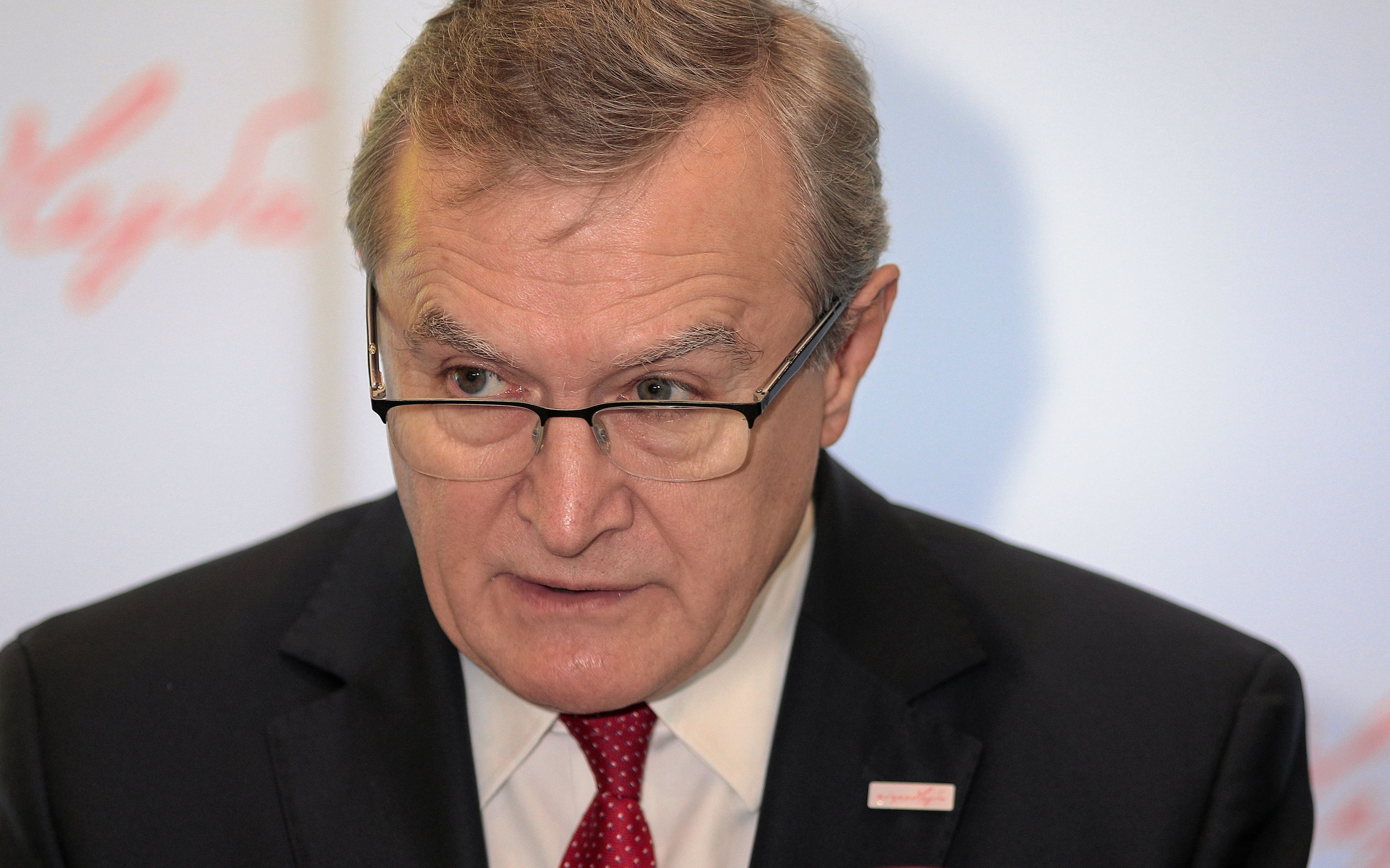 15.11.2018 Warszawa , aleje Ujazdowskie 4 . Minister kultury i dziedzictwa narodowego Piotr Glinski podczas konferencji prasowej podsumowujacej weekend stulecia i najwazniejsze dzialania zorganizowane w ramach programu wieloletniego " Niepodlegla . 
Fot. Dawid Zuchowicz / Agencja Gazeta