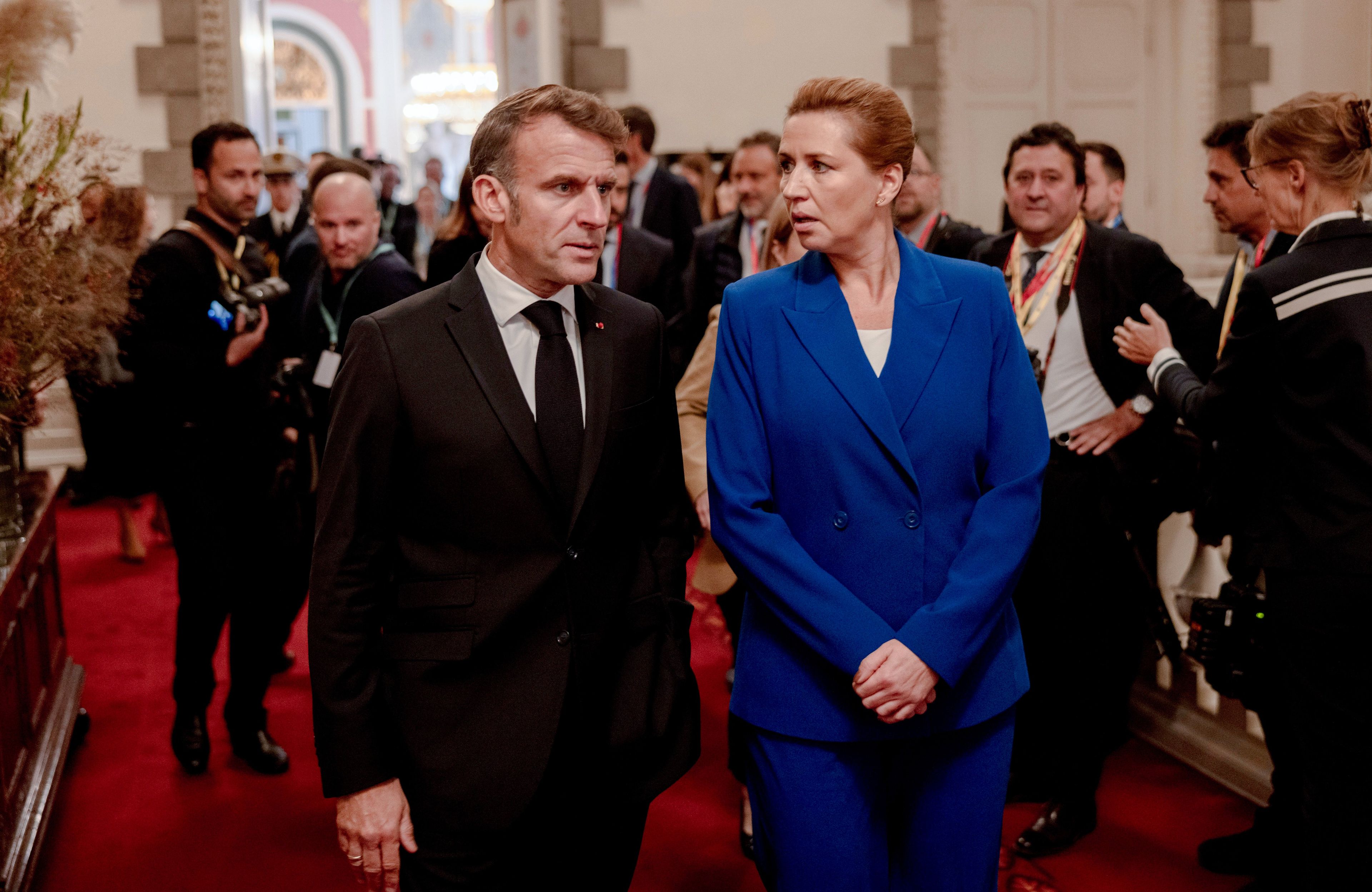 Premierka Danii Mette Frederiksen i prezydent Francji Emmanuel Macron, nieformalny szczyt UE, Kopenhaga 1 października 2025.