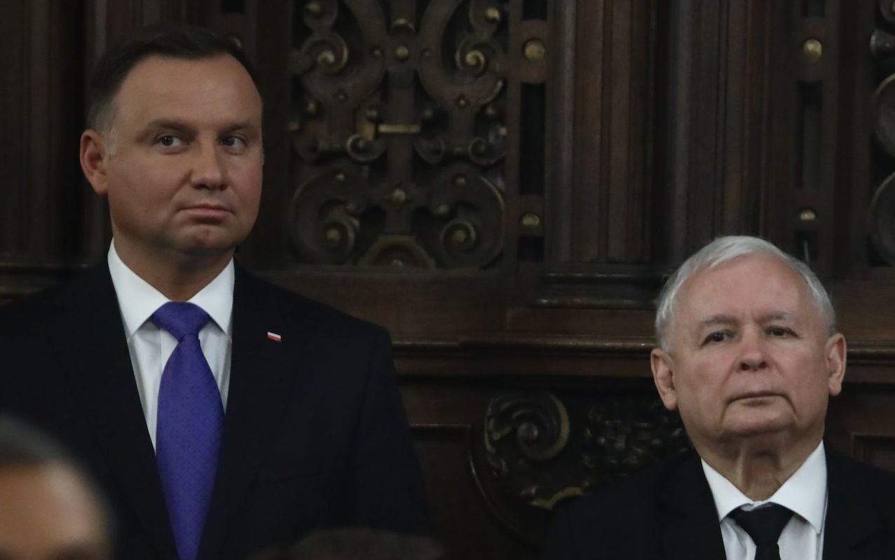 18.06.2019 Krakow . Wawel . Od lewej: prezydent Andrzej Duda , prezes Prawa i Sprawiedliwosci Jaroslaw Kaczynski podczas obchodow 70 . rocznicy urodzin Lecha Kaczynskiego .
Fot. Jakub Porzycki / Agencja Gazeta