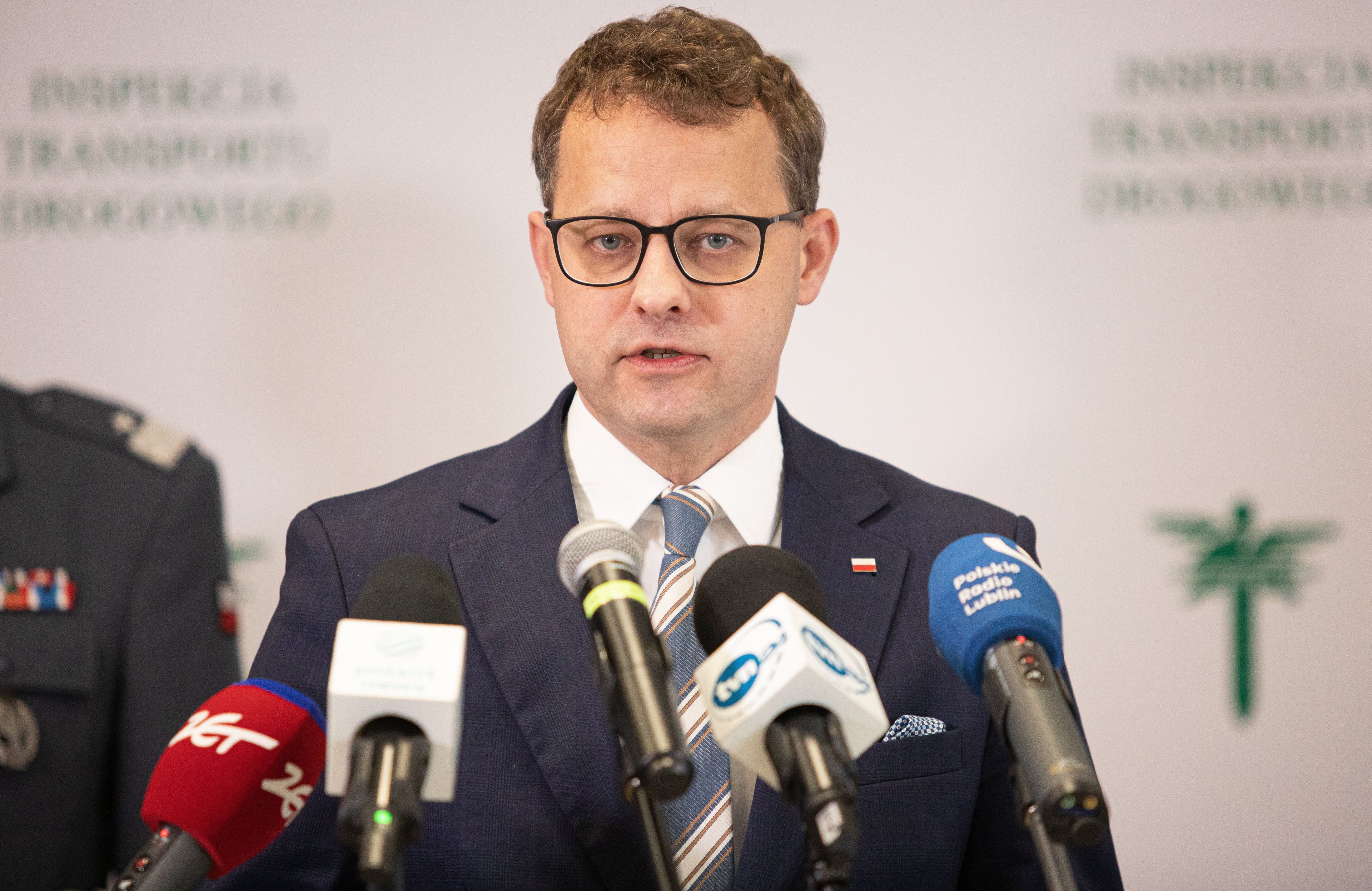 Marcin Romanowski podczas konferencji prasowej