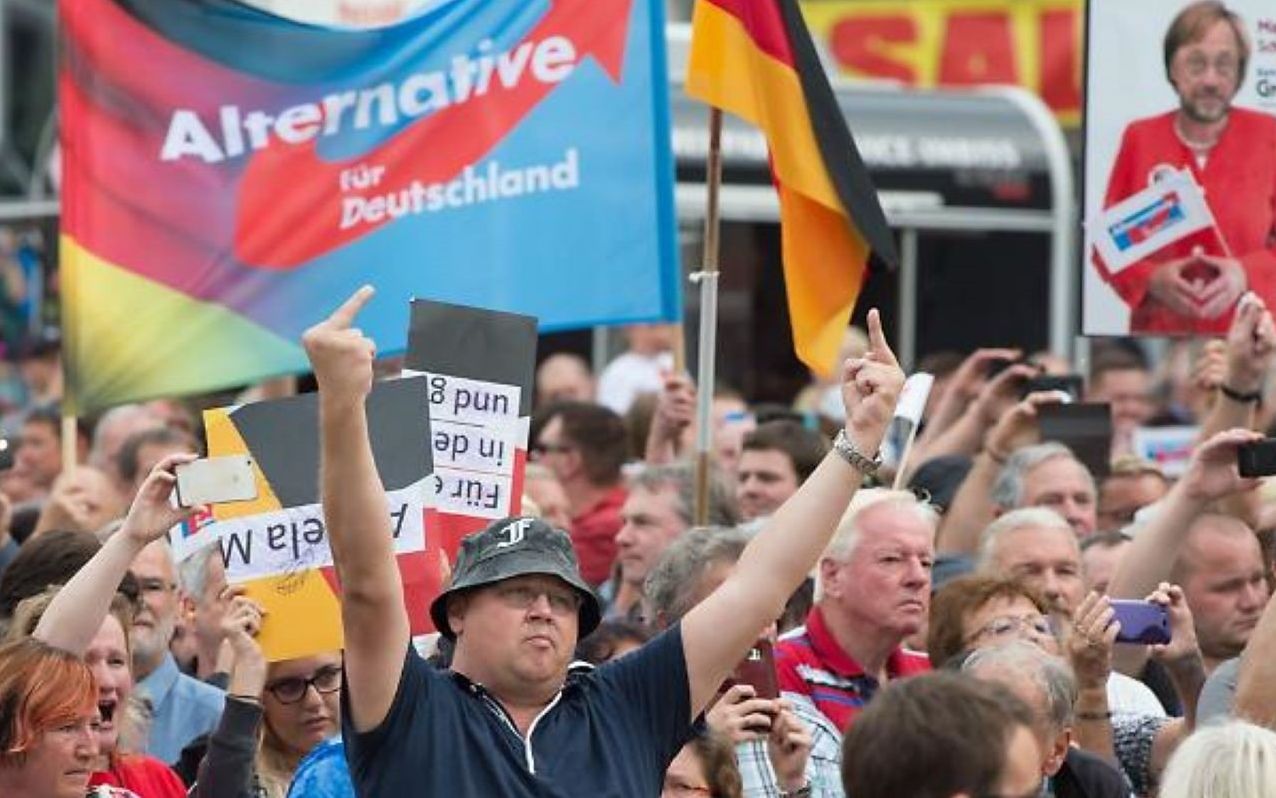 Grafika do artykułu Wynik wyborów w Turyngii: niemieccy populiści rosną. Partia Merkel ulegnie pokusie współpracy?