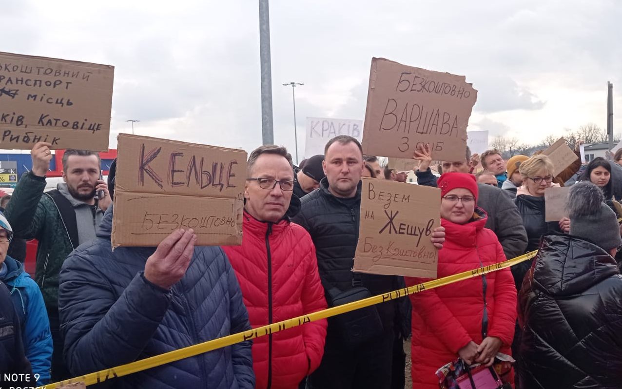 Grafika do artykułu Opowieści z Medyki. O Daszy, która wsiadła w samochód bez prawa jazdy. O Tani, która przywiozła 27 dzieci