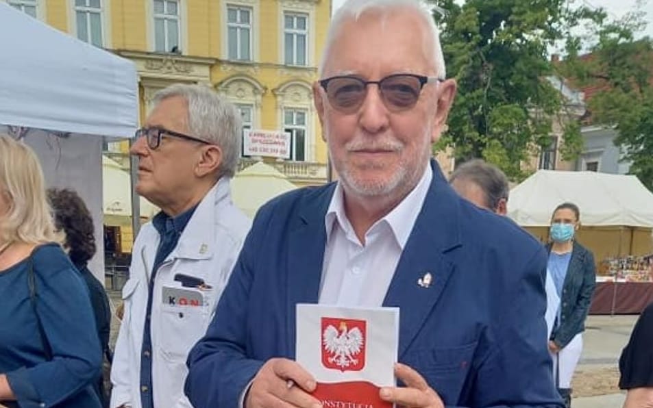 Grafika do artykułu Ratunku! Biją nas Ruscy, Bruksela, Luksemburg, Strasburg a nawet Czesi
