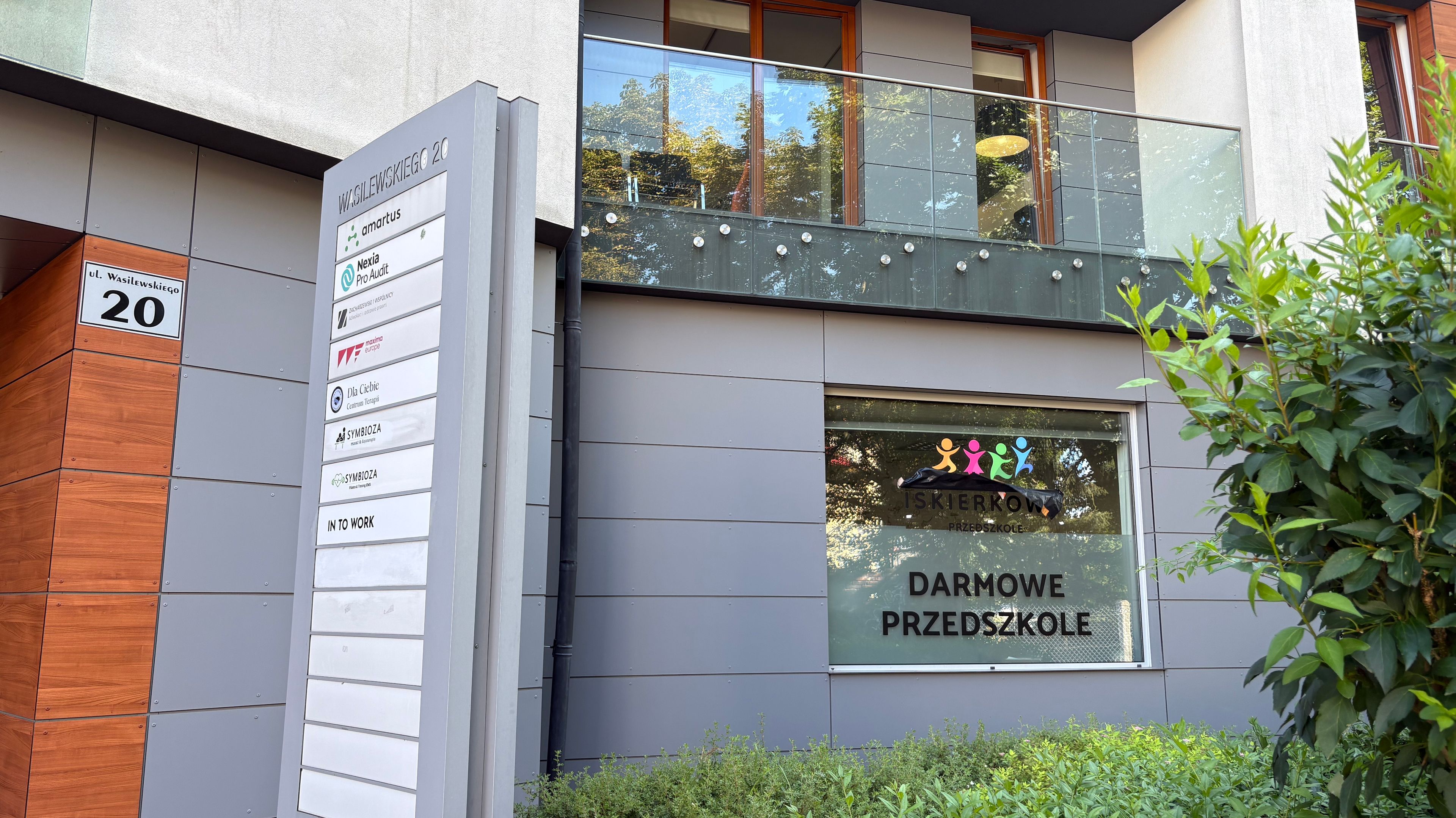 Grafika do artykułu Za drzwiami przedszkola Iskierkowo. Ekspertki: To przemoc
