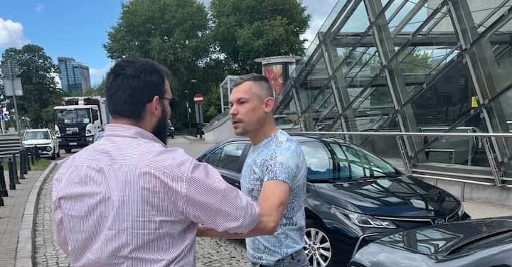 Taksówkarz z Azerbejdżanu pobity w Warszawie. „Wyp... stąd!”
