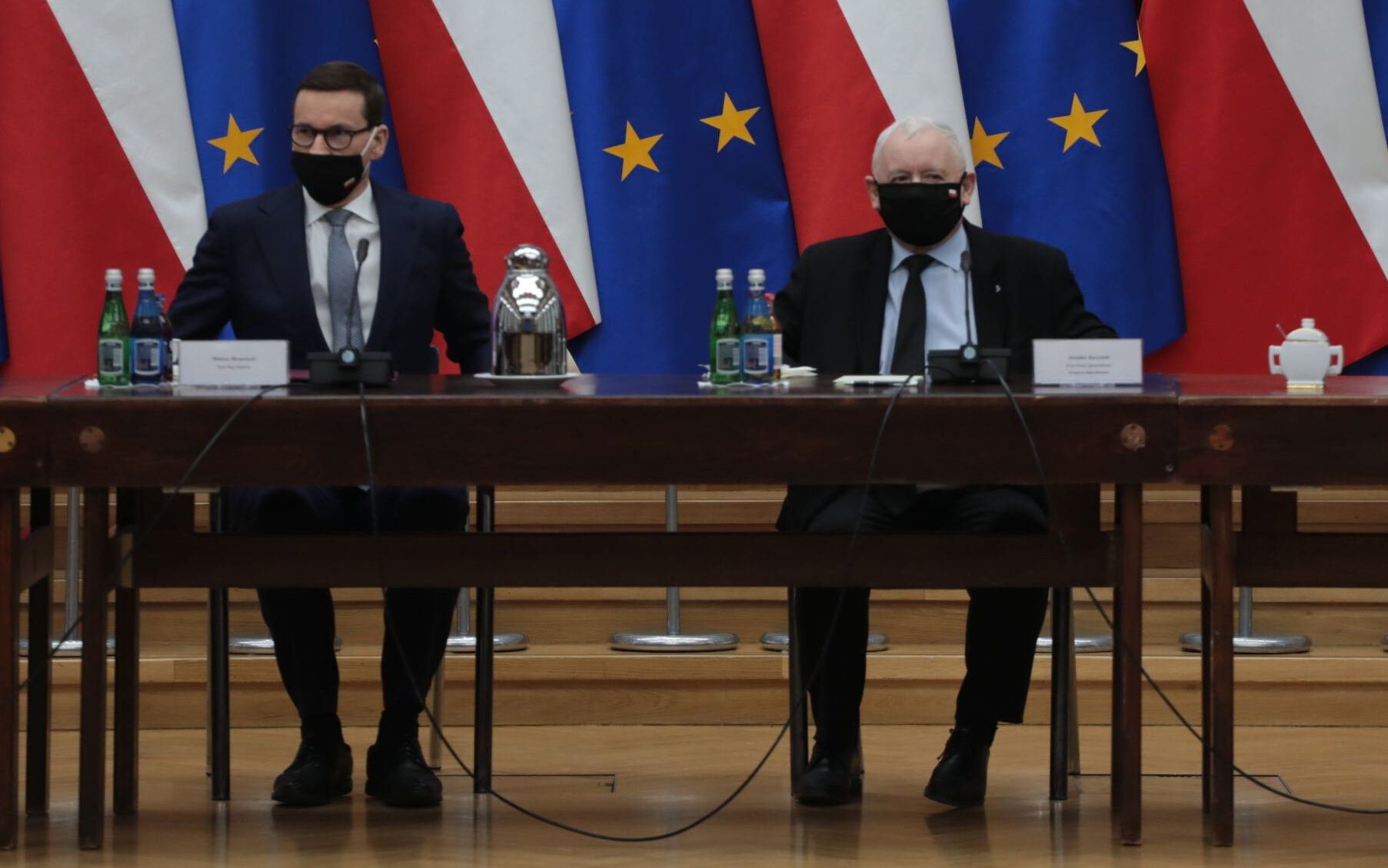 25.01.2022 Warszawa , al Ujazdowskie , Kancelaria Prezesa Rady Ministrow . Premier Mateusz Morawiecki i Prezes PiS Jaroslaw Kaczynski podczas spotkania z przedstawicielami  opozycji w sprawie strategii w walce z covid - 19 .
Fot. Slawomir Kaminski / Agencja Wyborcza.pl
