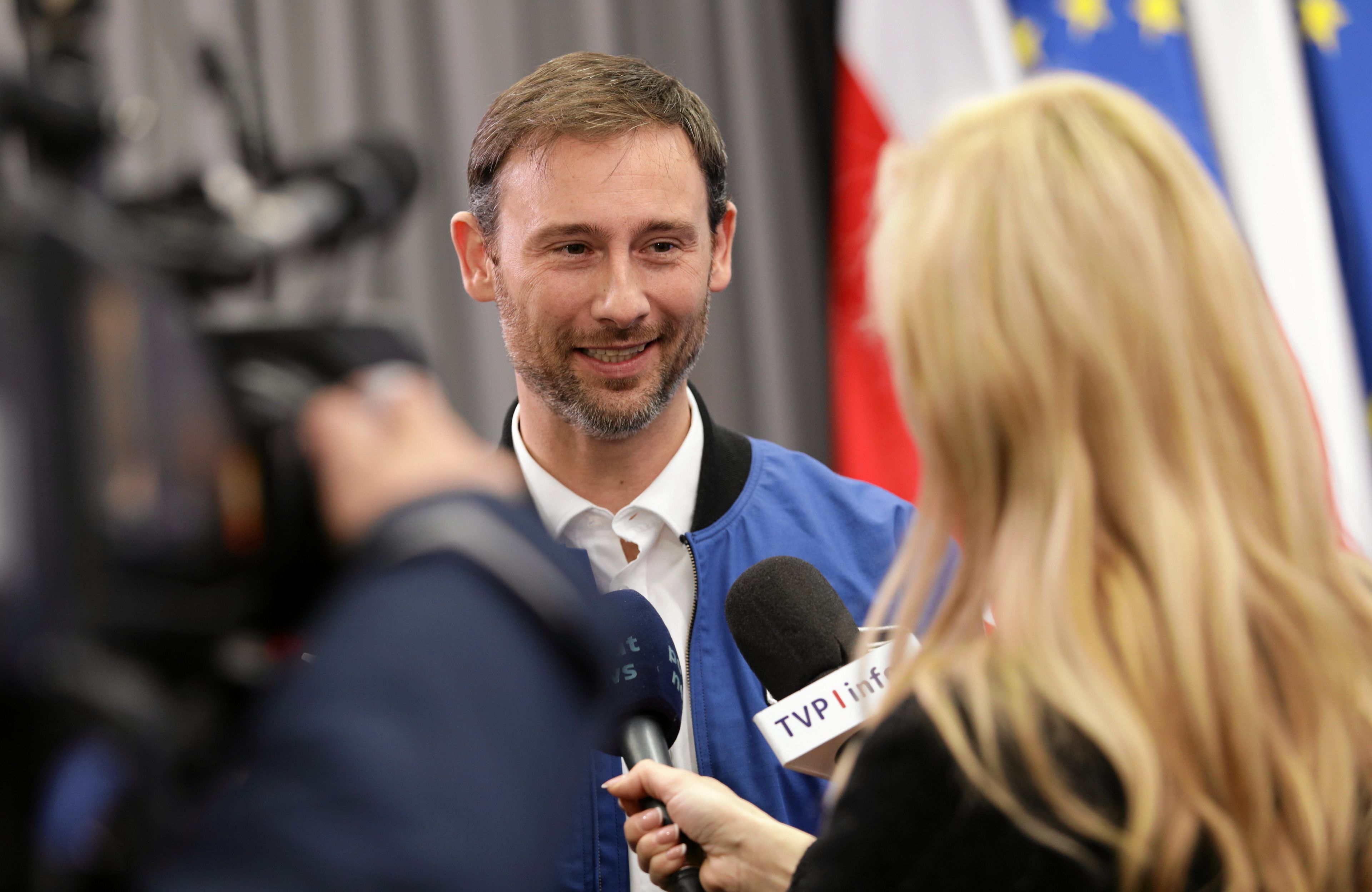 Slawosz Uznanski z serduszkiem WOSP poleci w kosmos