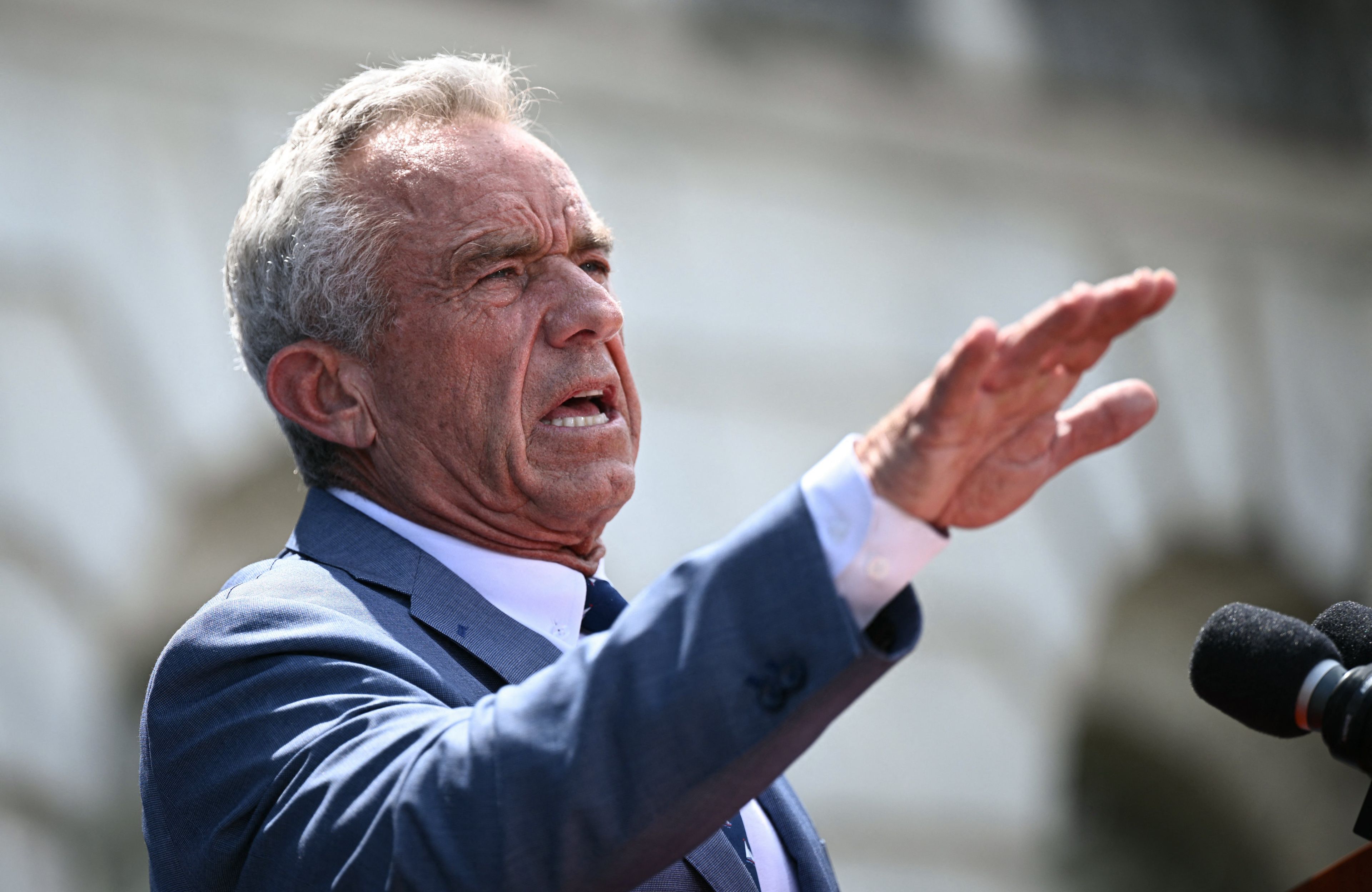 Robert F.Kennedy Jr. podczas konferencji prasowej , Waszyngton, 14.07.2025 r.