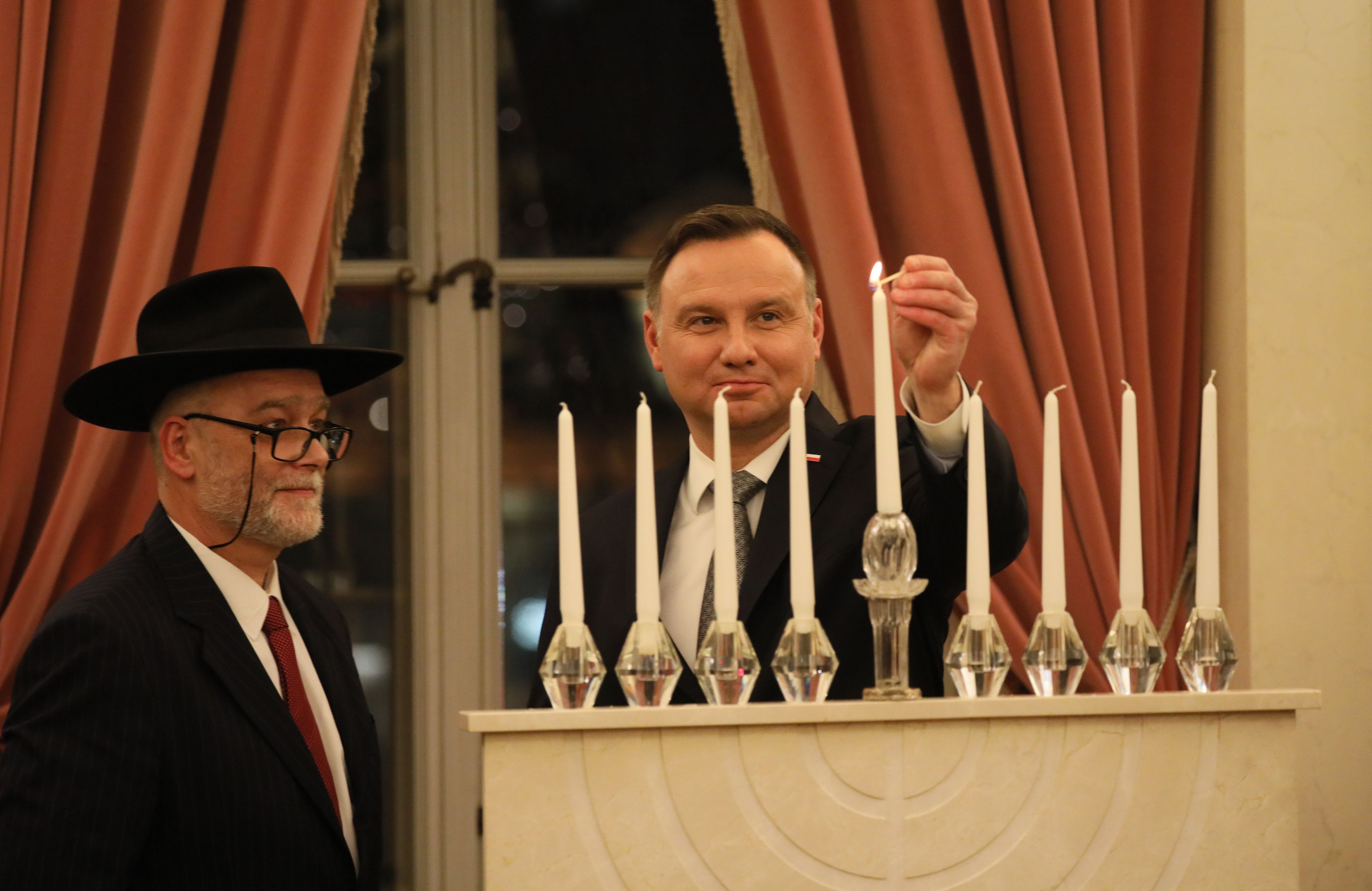 Zapalenie swiec chanukowych w Palacu Prezydenckim w Warszawie