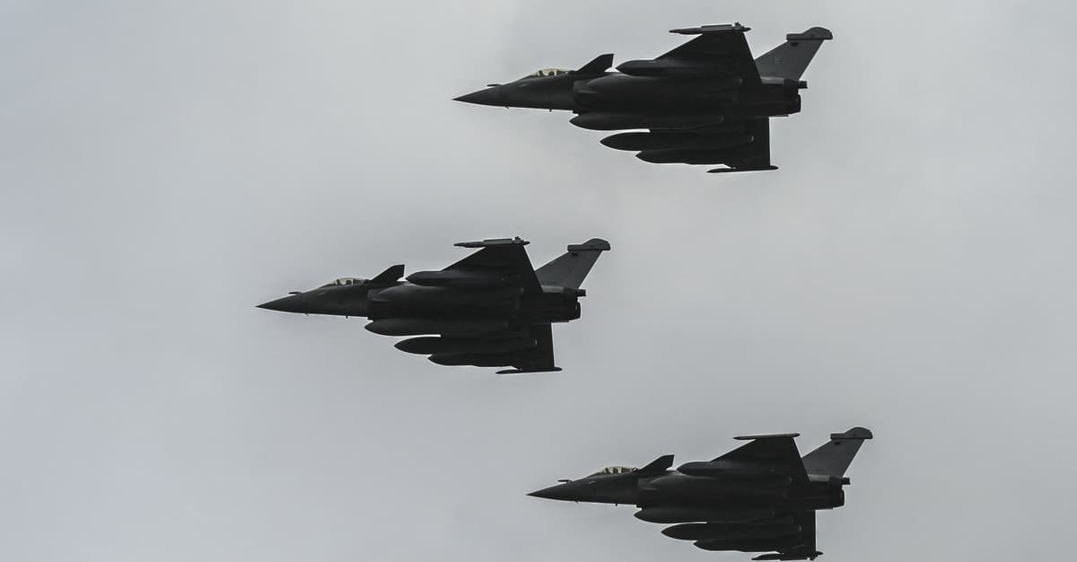 Francuski parasol atomowy dla Polski? Otóż już go bardziej mamy, niż nie mamy