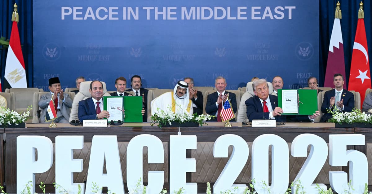 Jak Trump przekonał Hamas do oddania zakładników. Co ustali szczyt w Egipcie?