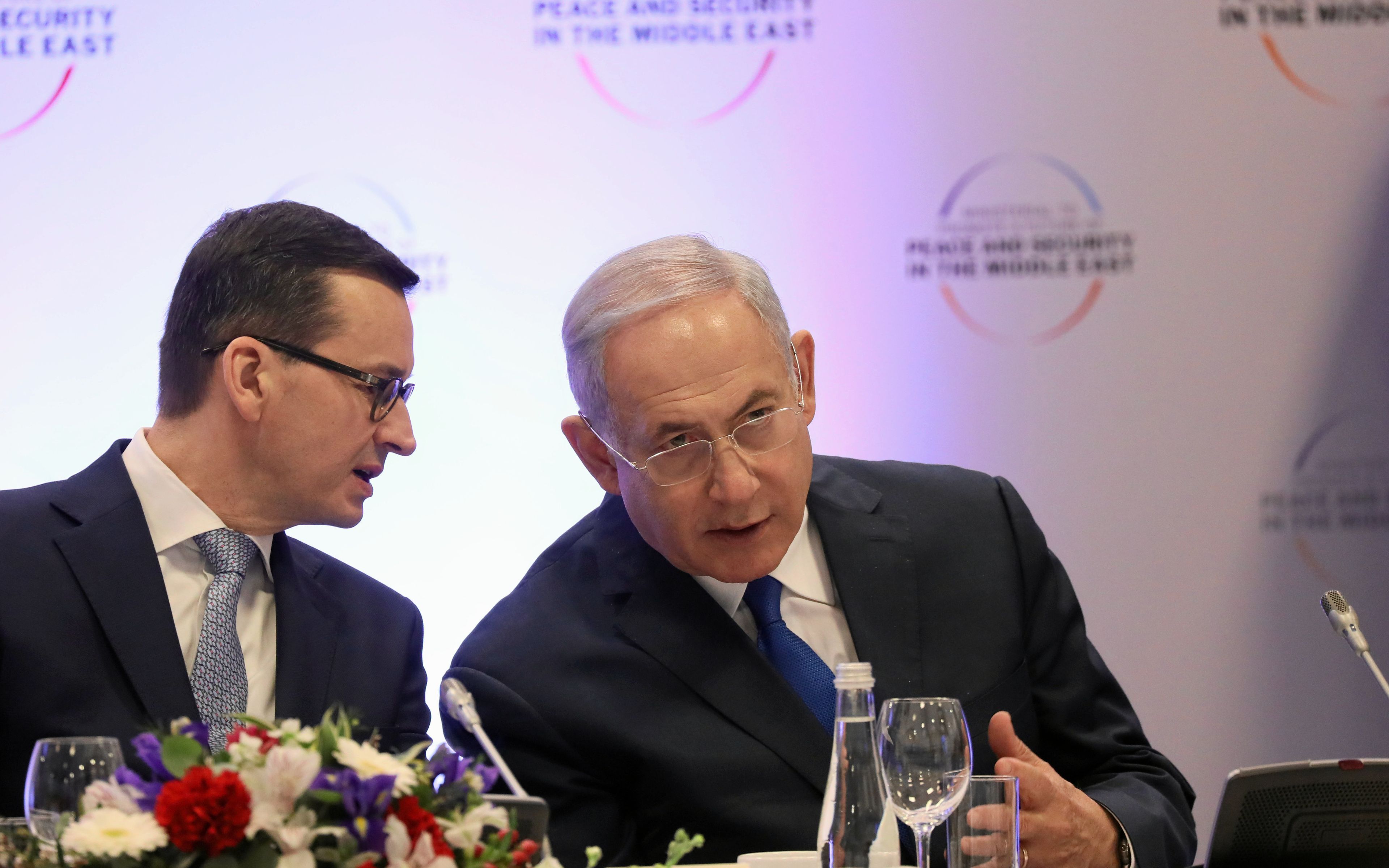 14.02.2019 Warszawa . PGE Stadion Narodowy . Spotkanie ministerialne poswiecone budowaniu pokoju i bezpieczenstwa na Bliskim Wschodzie . Od lewej: premier Mateusz Morawiecki , premier Izraela Beniamin Netanjahu podczas lunchu roboczego .
Fot. Slawomir Kaminski / Agencja Gazeta