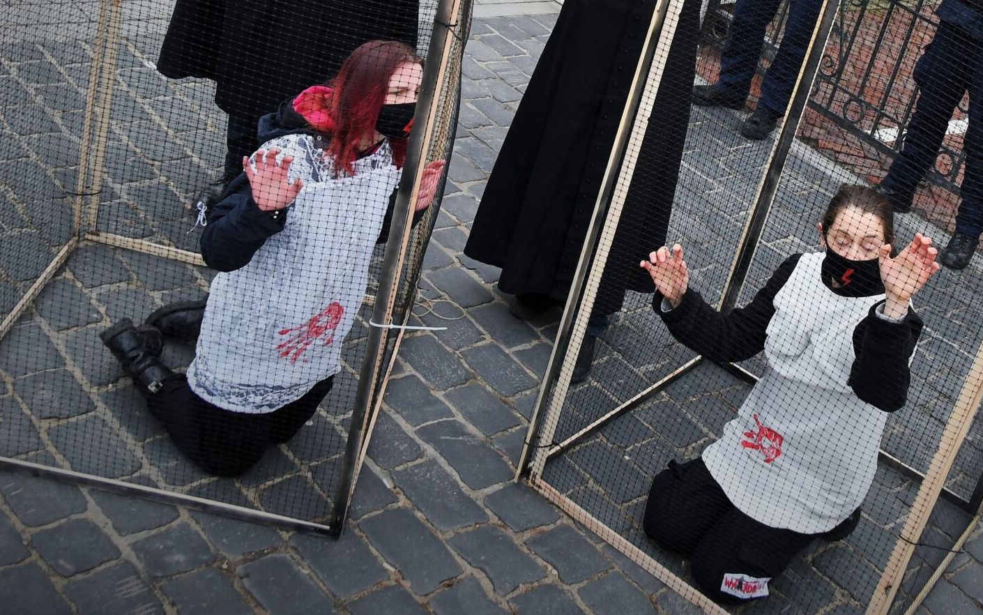 Grafika do artykułu O genderowej pałce okładającej Polskę: tak Sejm debatował o projekcie Ordo Iuris [GŁOSY Z DEBATY]