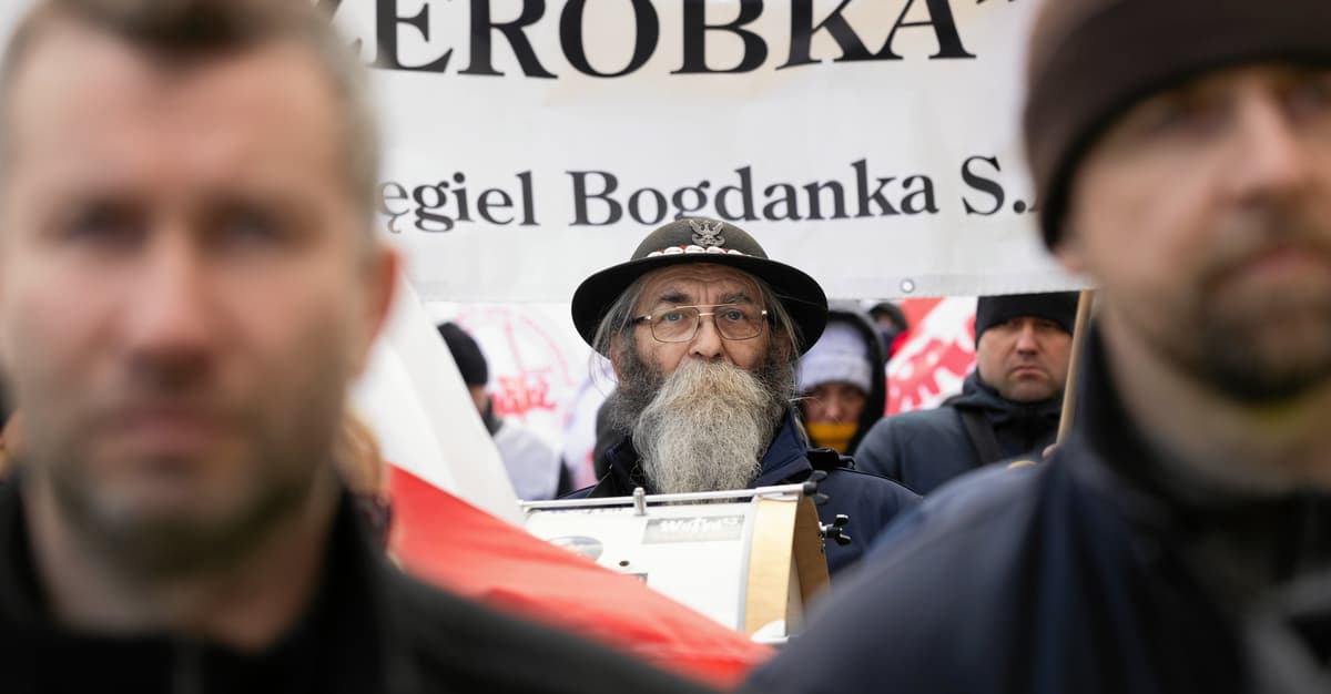 „Zmowa zarządów i związkowców w celu dojenia skarbu państwa”