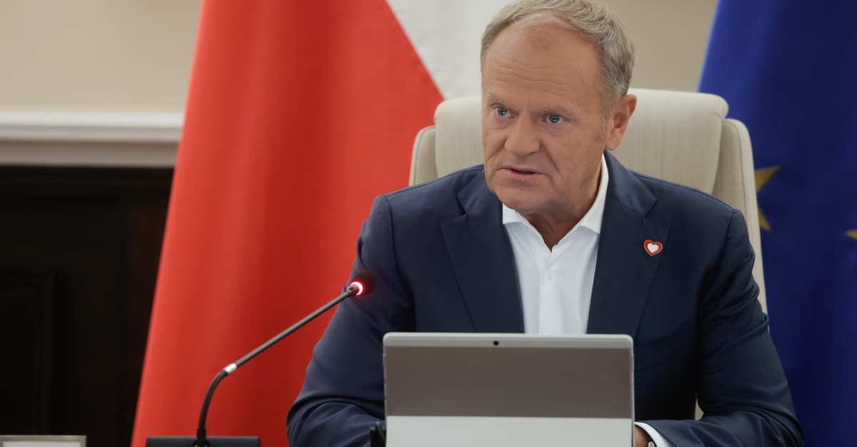 Tusk: Lepiej opodatkować banki niż polskie rodziny