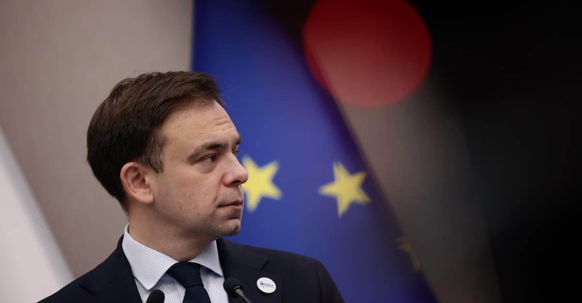 Domański dla „Financial Times”: „Prezydent Nawrocki próbuje destabilizować nasze wysiłki na rzecz poprawy finansów publicznych”