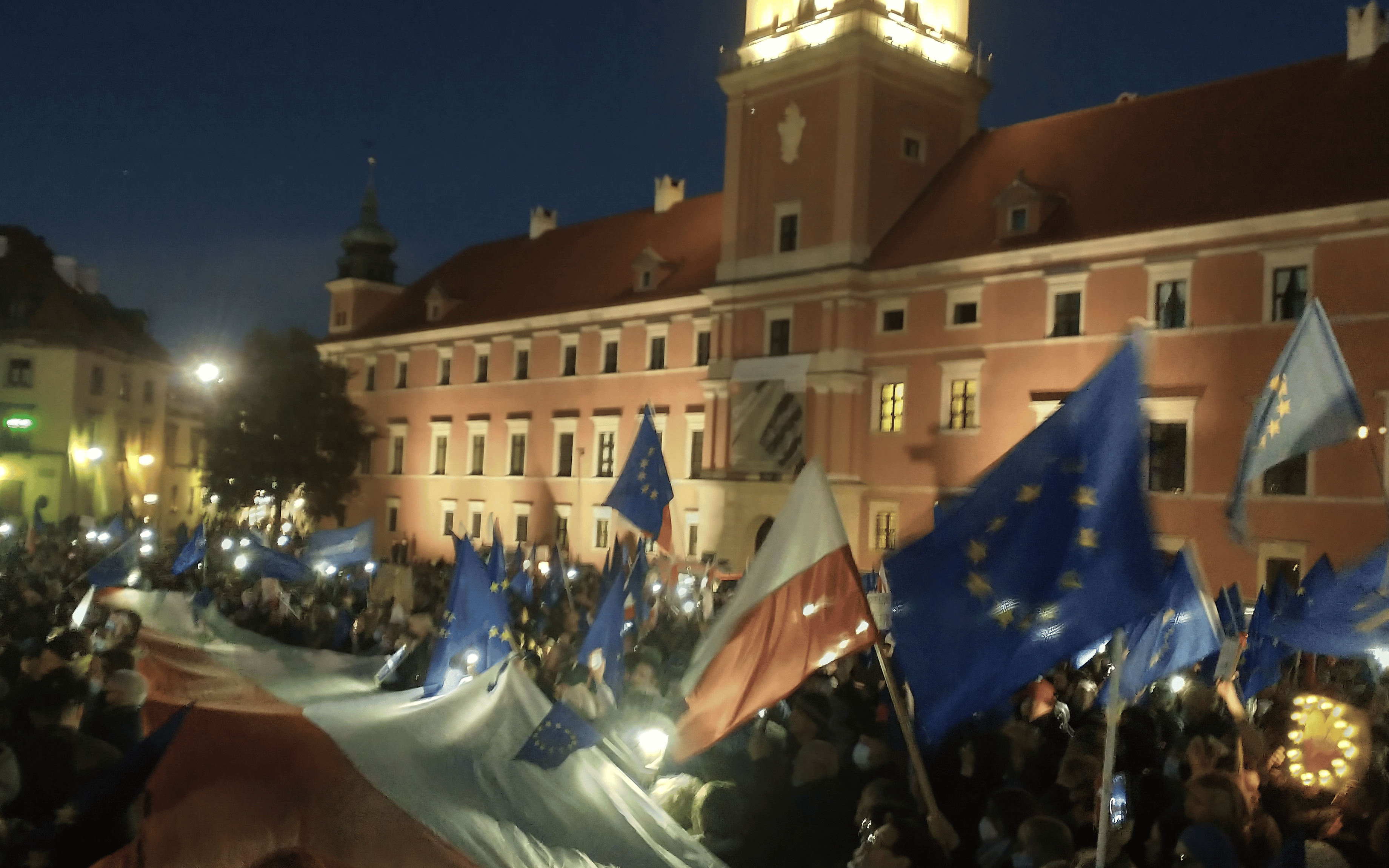 Grafika do artykułu Ostaszewska do polityków: Nie chcemy więcej słyszeć, że pomyliły wam się przyciski!