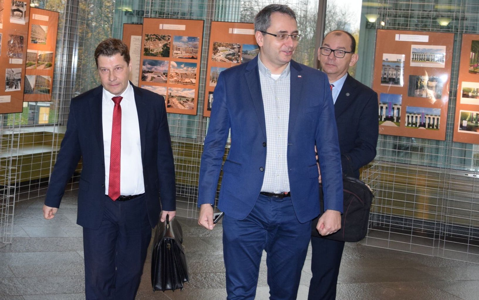 Grafika do artykułu Za stosowanie prawa EU człowiek Ziobry bierze się za radców prawnych. A poszło o sprawę przedsiębiorcy