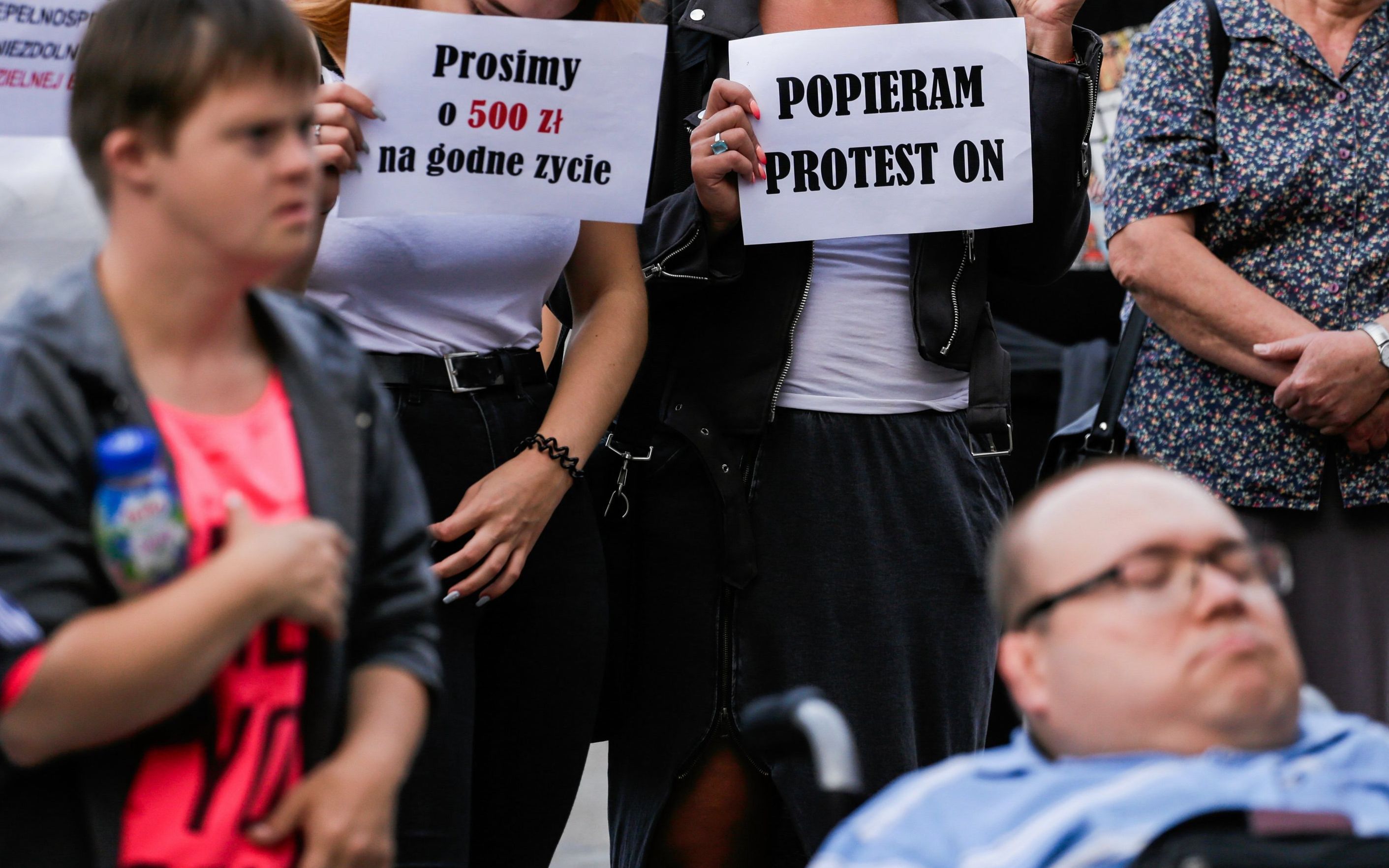 03.09.2018 Krakow , Rynek Glowny . Protest rodzicow osob niepelnosprawnych .  Fot. Adrianna Bochenek / Agencja Gazeta