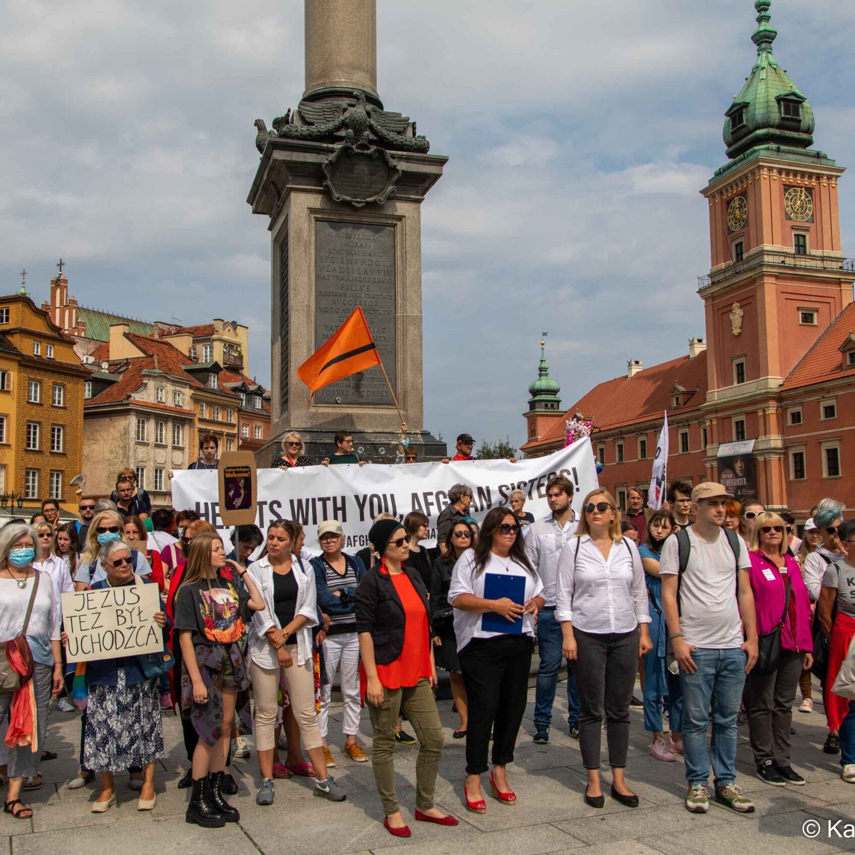 Warszawa, 22.08.2021. Kabul/Kaból – protest Strajku Kobiet w solidarności z zagrożonymi Afgankami i Afgańczykami