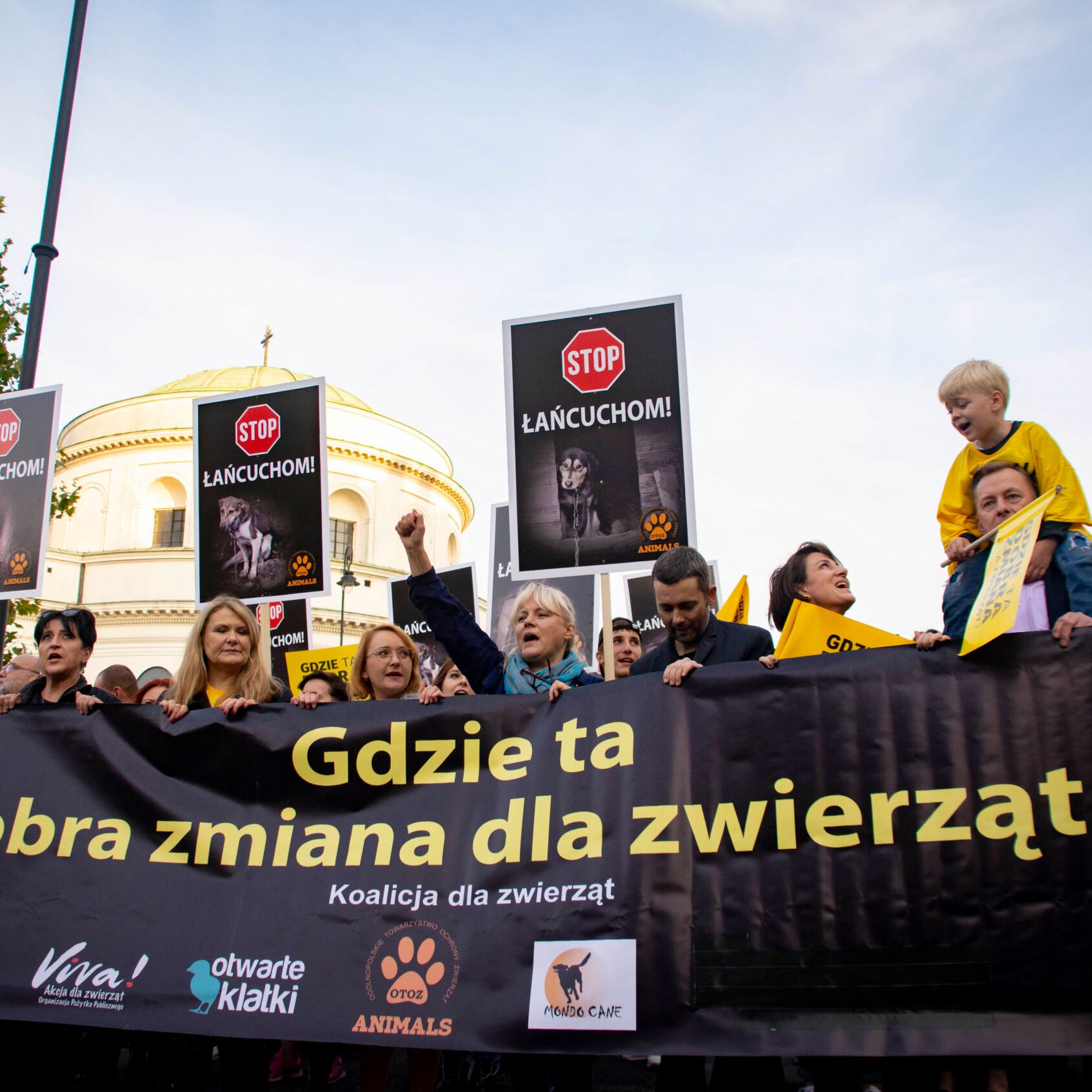 Warszawa, 04.10.2021, marsz organizacji prozwierzęcych